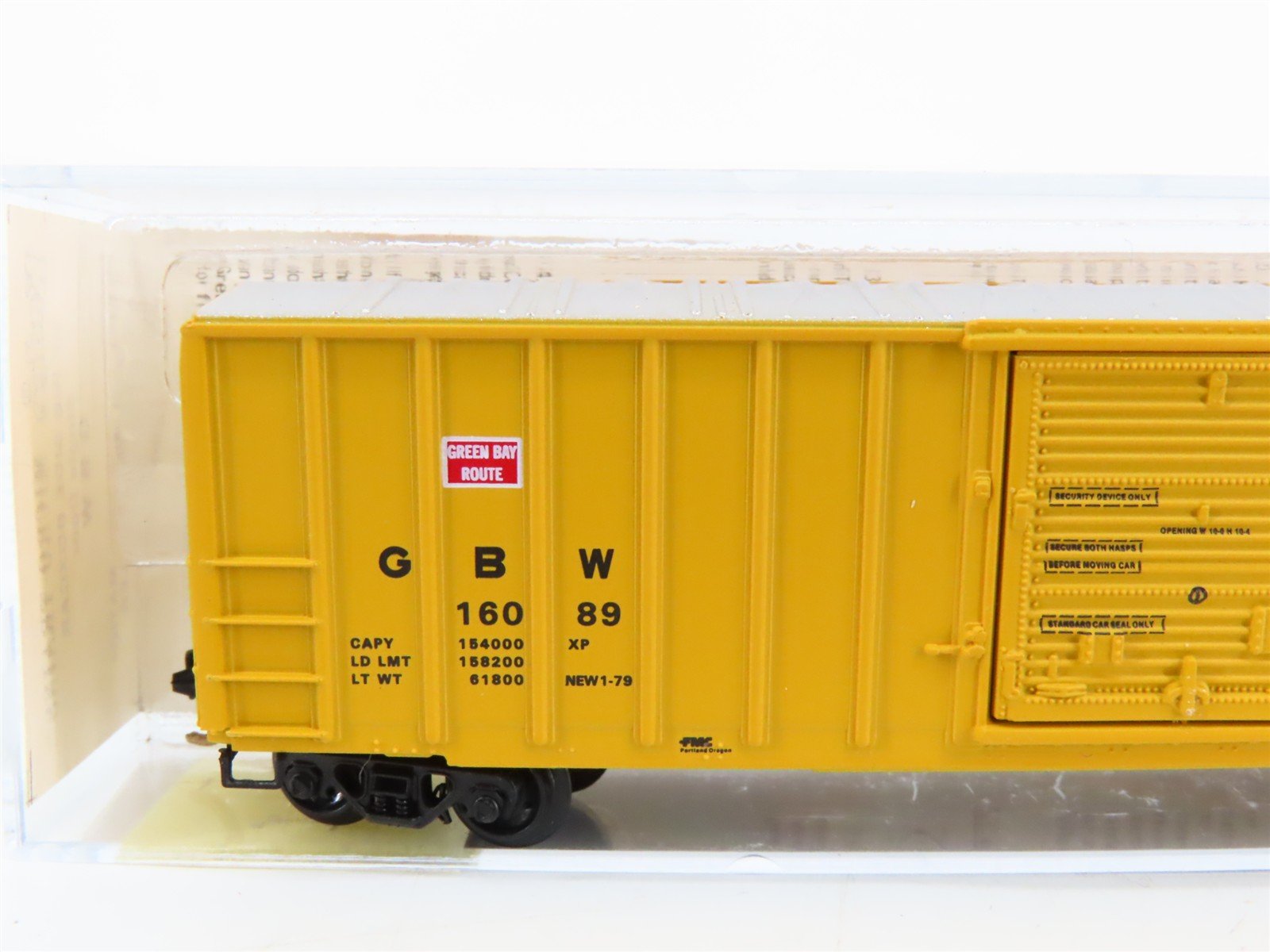 N Scale Micro-Trains 25230 GBW Green Bay & Western 50' Box Car 16089 RTR