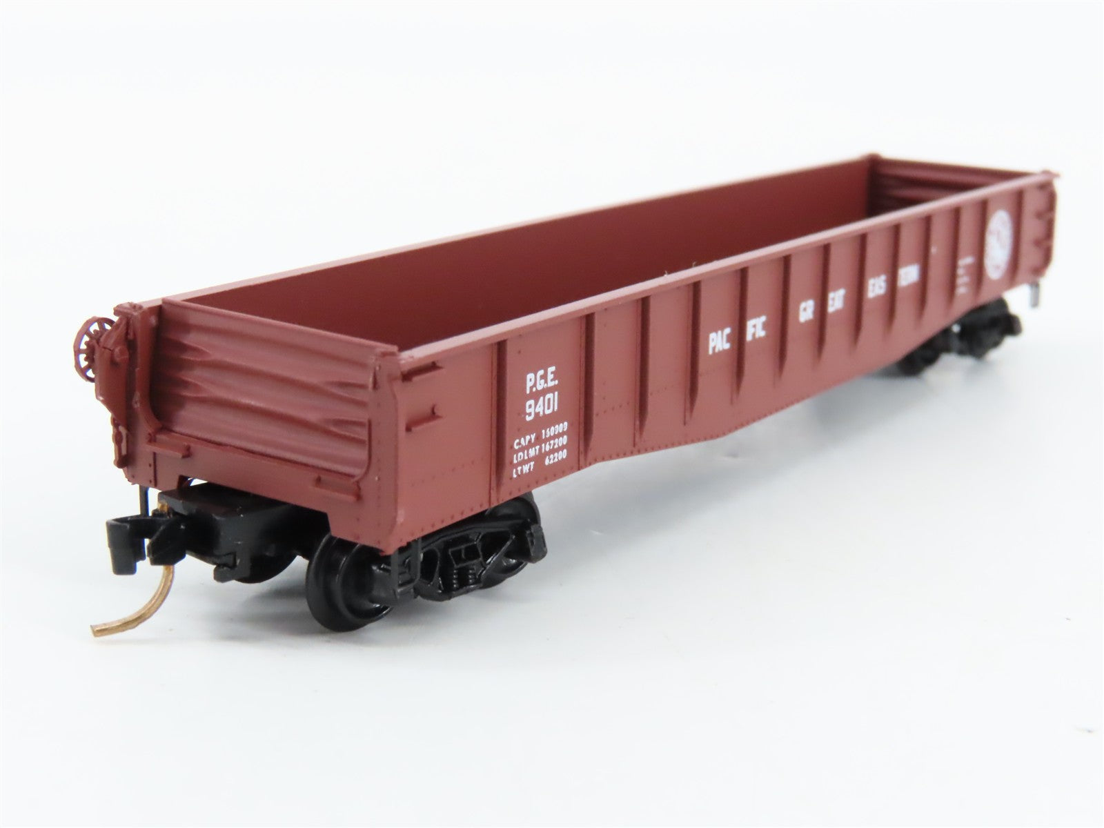 N Scale Micro-Trains 46300 PGE Pacific Great Eastern 50' Fishbelly Gondola RTR