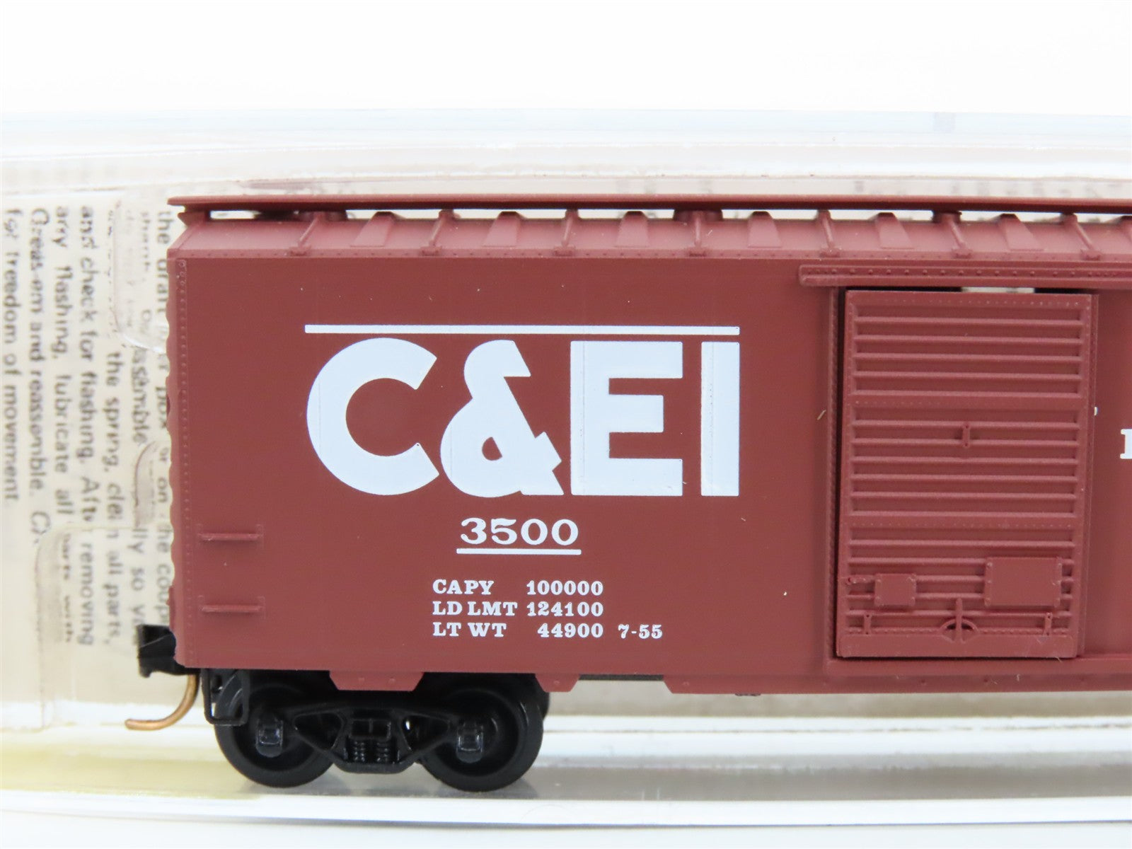 N Scale Micro-Trains 20560 C&EI Chicago & Eastern Illinois 40' Box Car 3500 RTR