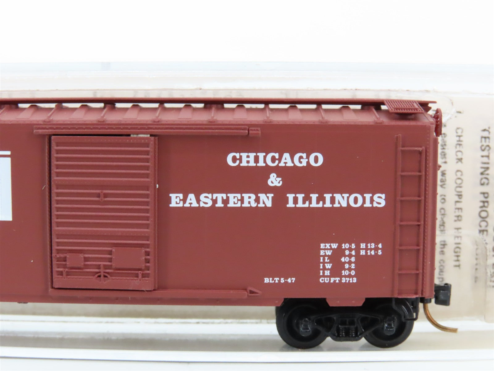 N Scale Micro-Trains 20560 C&EI Chicago & Eastern Illinois 40' Box Car 3500 RTR