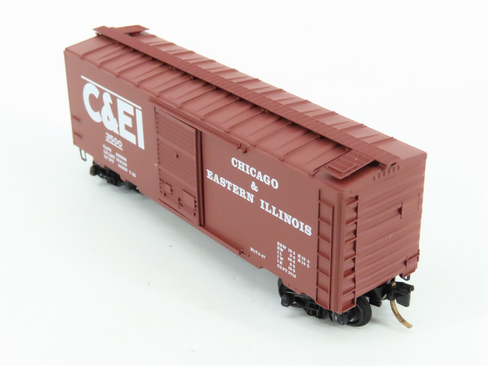 N Scale Micro-Trains 20560 C&EI Chicago & Eastern Illinois 40' Box Car 3500 RTR
