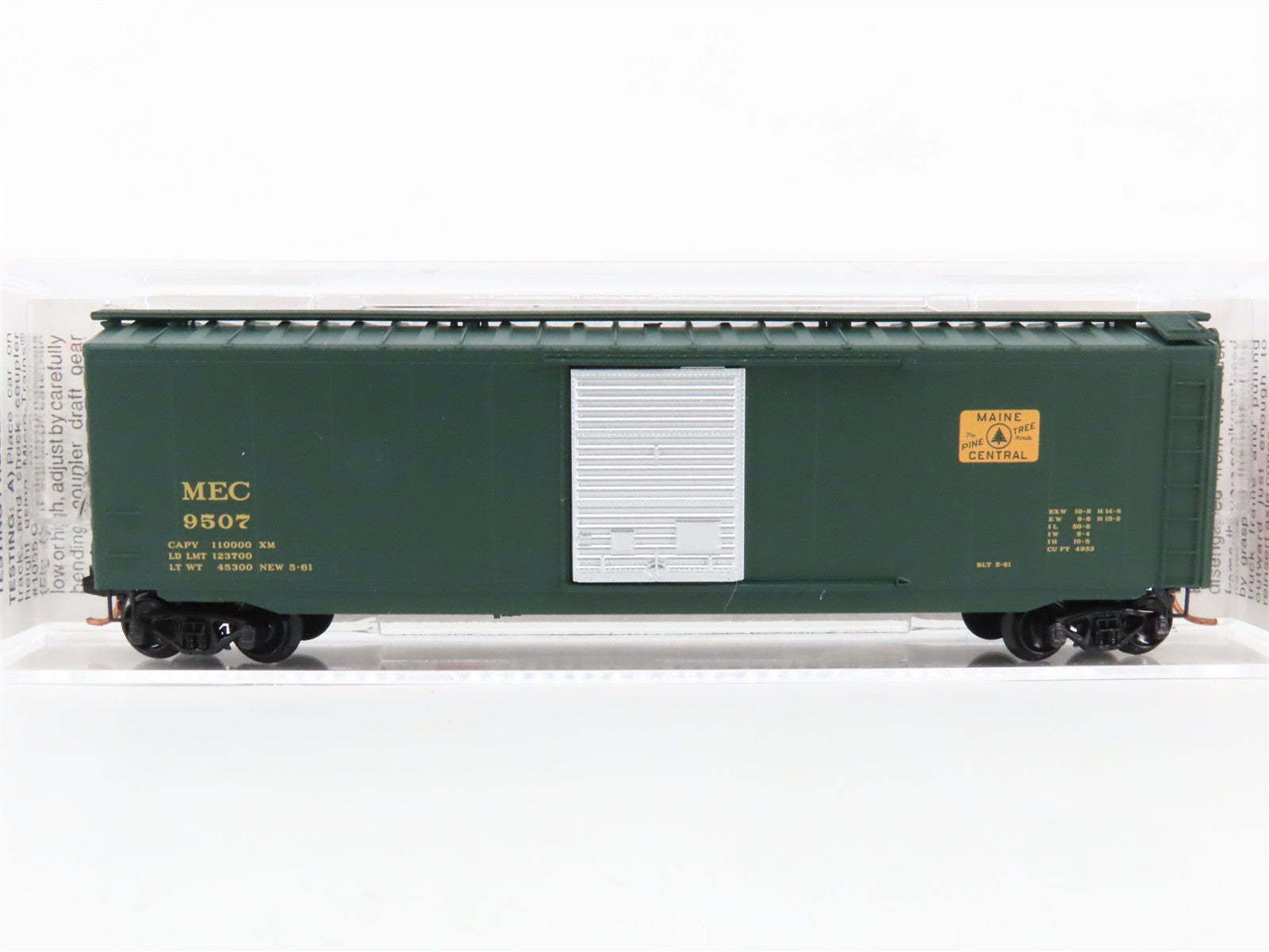 N Scale Micro-Trains 31330 MEC Maine Central 50' Box Car 9507 RTR