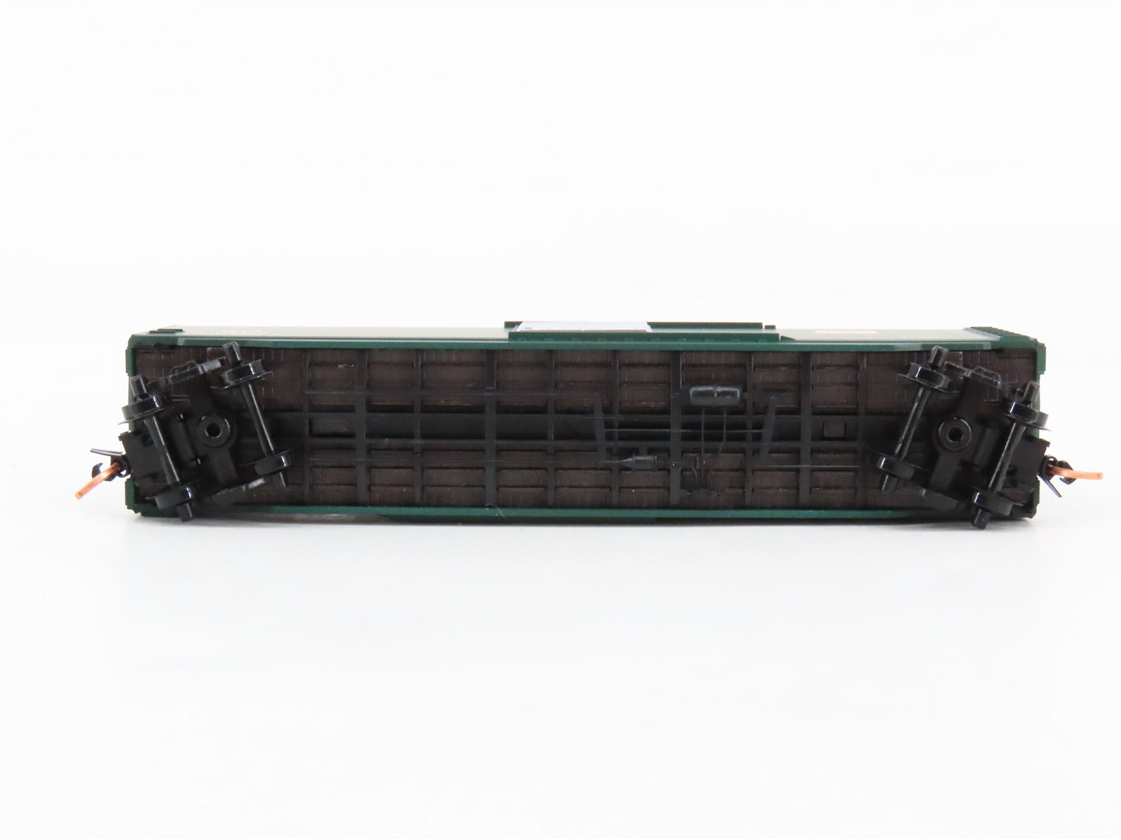 N Scale Micro-Trains 31330 MEC Maine Central 50' Box Car 9507 RTR