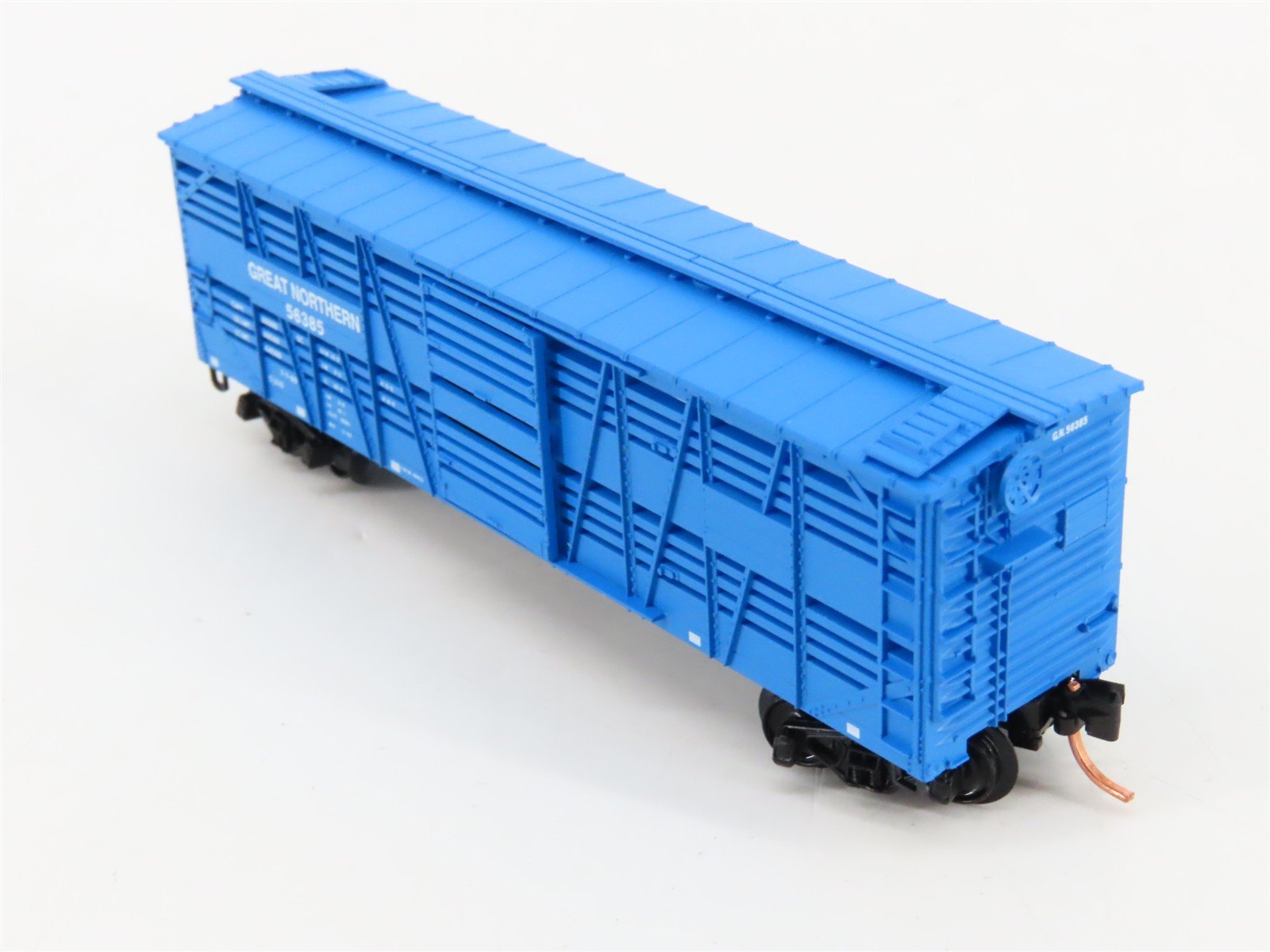 N Scale Micro-Trains 35170 GN Great Northern 40' Stock/Cattle Car 56385 RTR