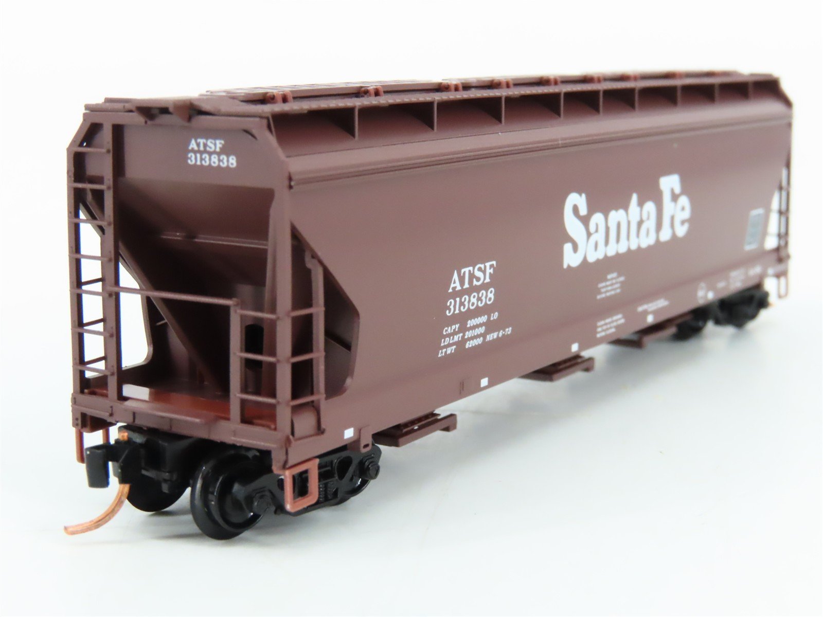 N Scale Micro-Trains 94100 ATSF Santa Fe 3-Bay Covered Hopper 313838 RTR