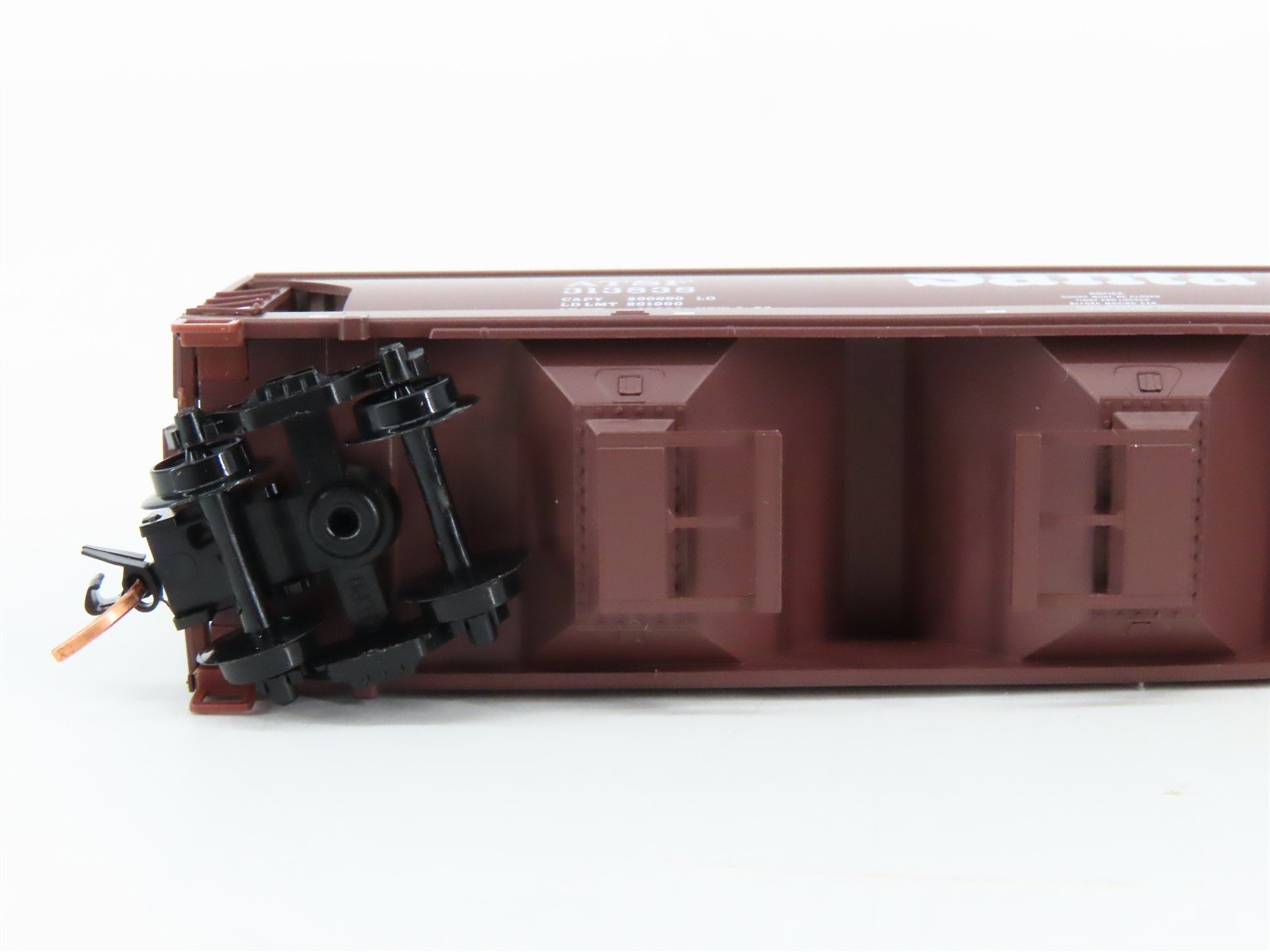 N Scale Micro-Trains 94100 ATSF Santa Fe 3-Bay Covered Hopper 313838 RTR