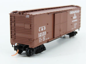 N Scale Micro-Trains 43070 C&O Chesapeake & Ohio 40' Box Car 12133 RTR