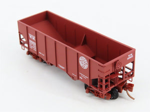 N Scale Micro-Trains 56090 WM Western Maryland 33' 2-Bay Rib Side Hopper RTR