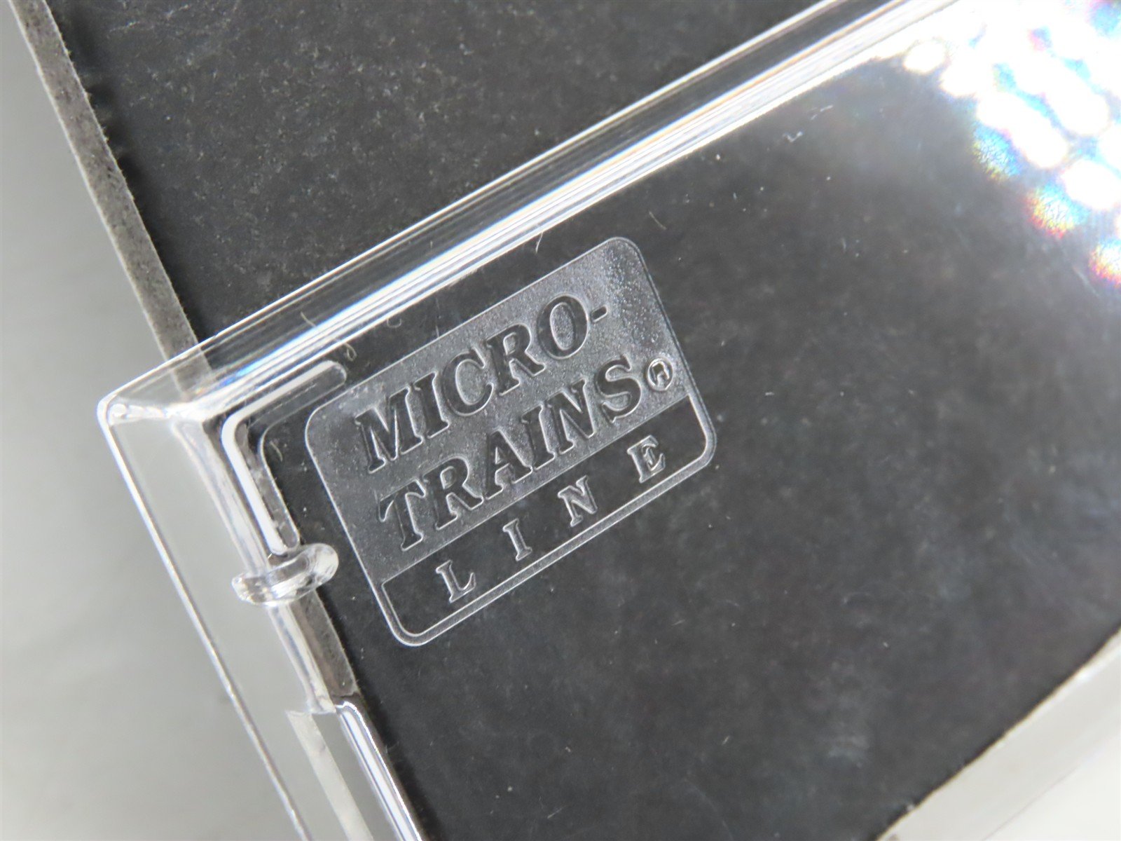 N Scale Micro-Trains 56090 WM Western Maryland 33' 2-Bay Rib Side Hopper RTR