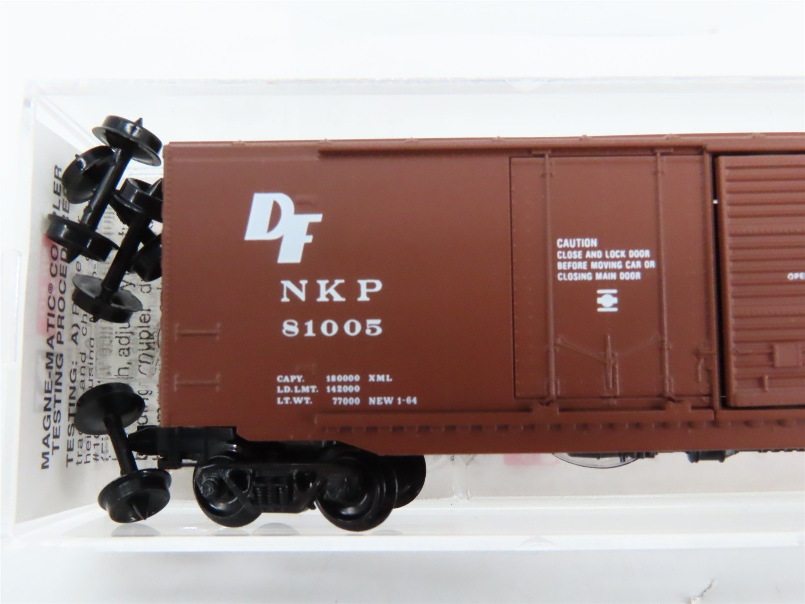 N Scale Micro-Trains 33110 NKP Nickel Plate Road 50' Box Car 81005 RTR