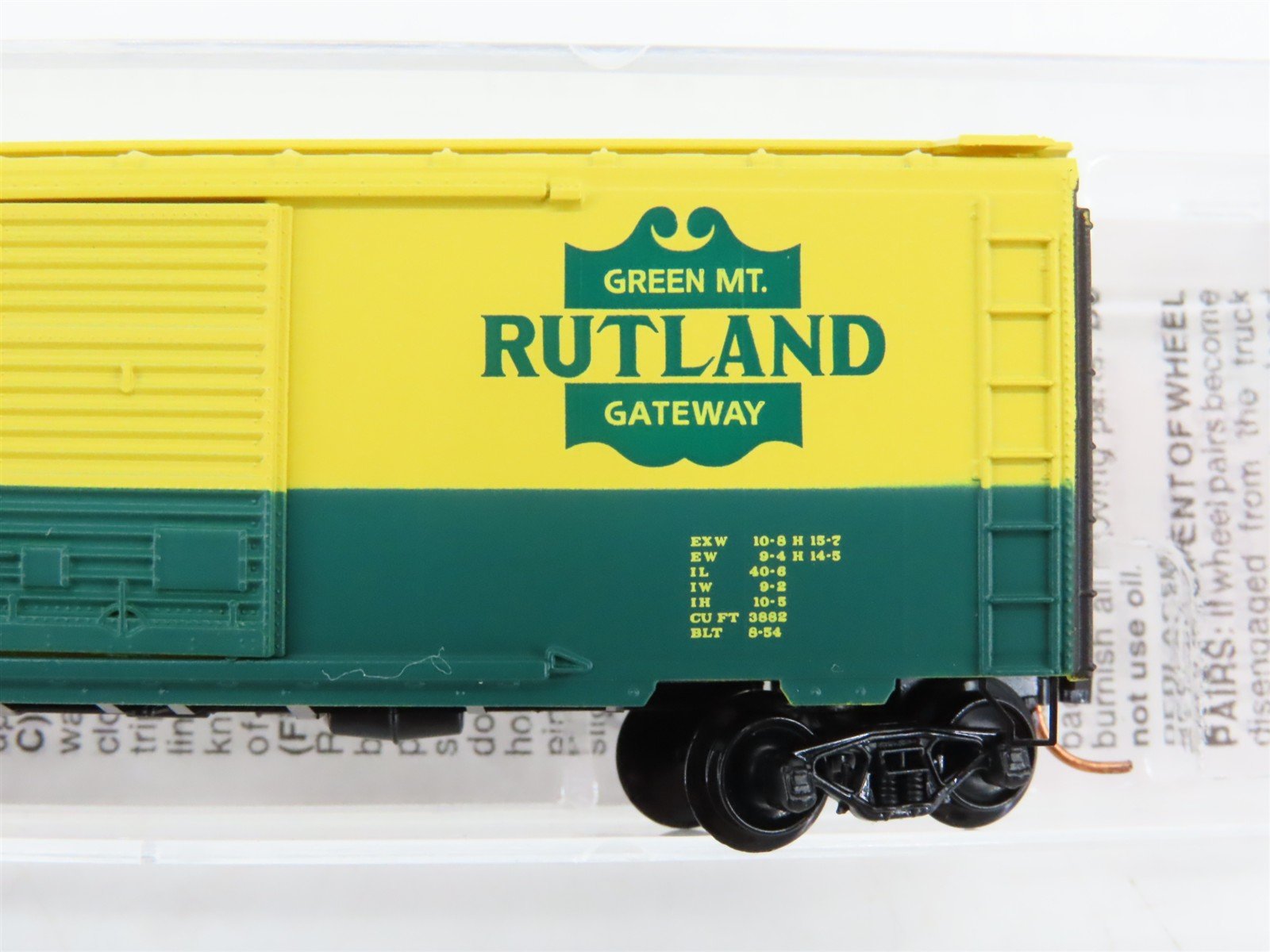 N Scale Micro-Trains 20146 RUT Rutland 40' Box Car 100 RTR