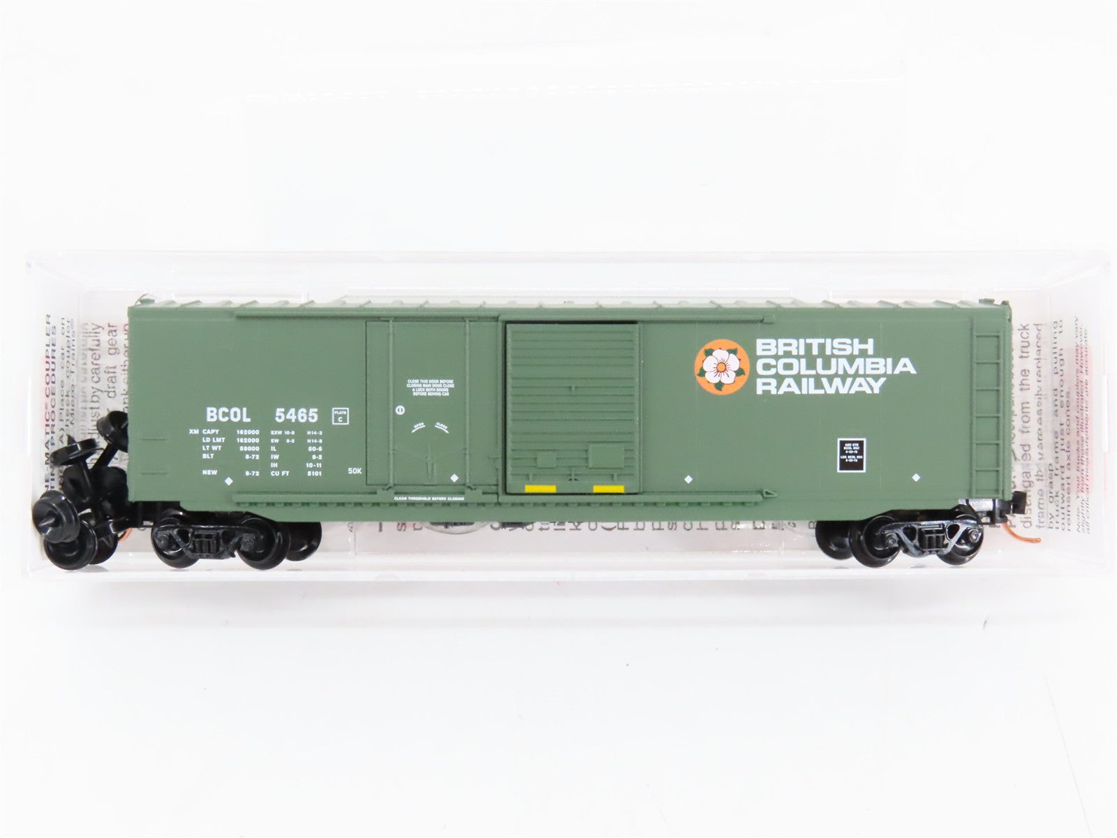 N Scale Micro-Trains 76050 BCOL British Columbia Railway 50' Box Car 5465 RTR