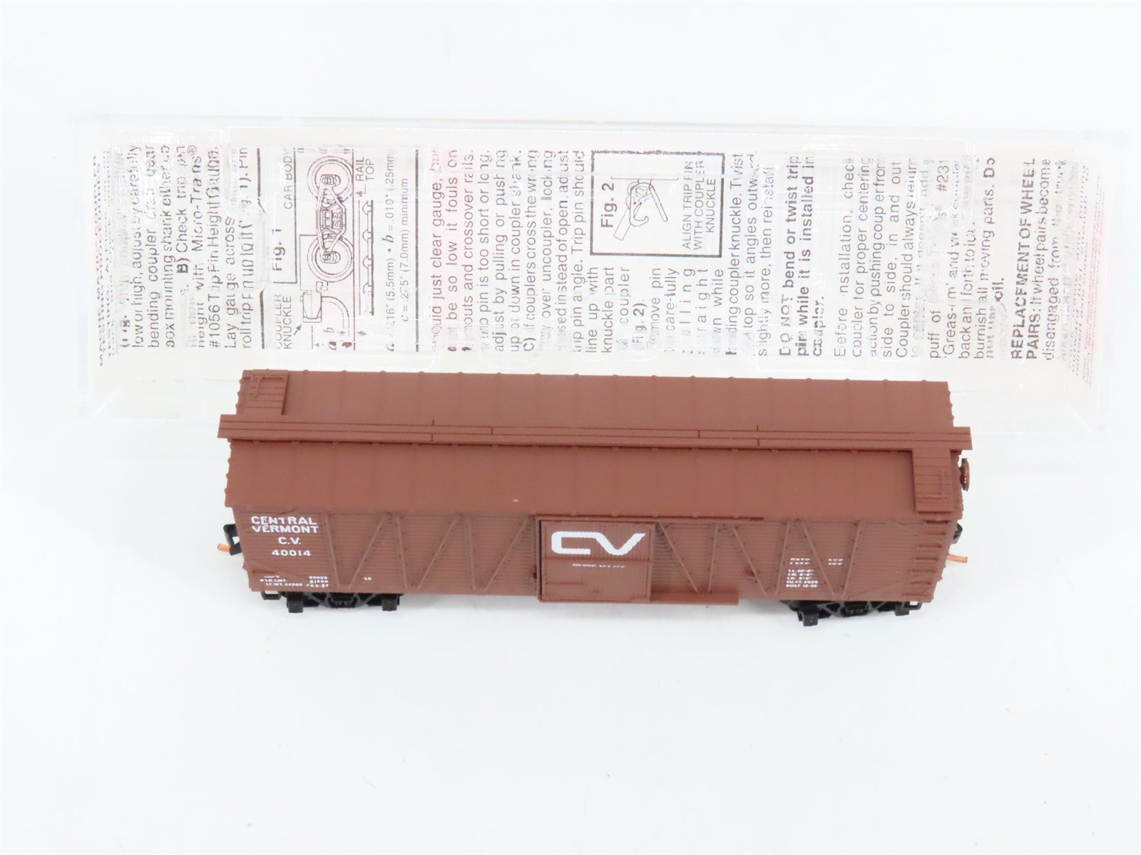 N Scale Micro-Trains 28160 CV Central Vermont 40' Outside-Braced Box Car RTR