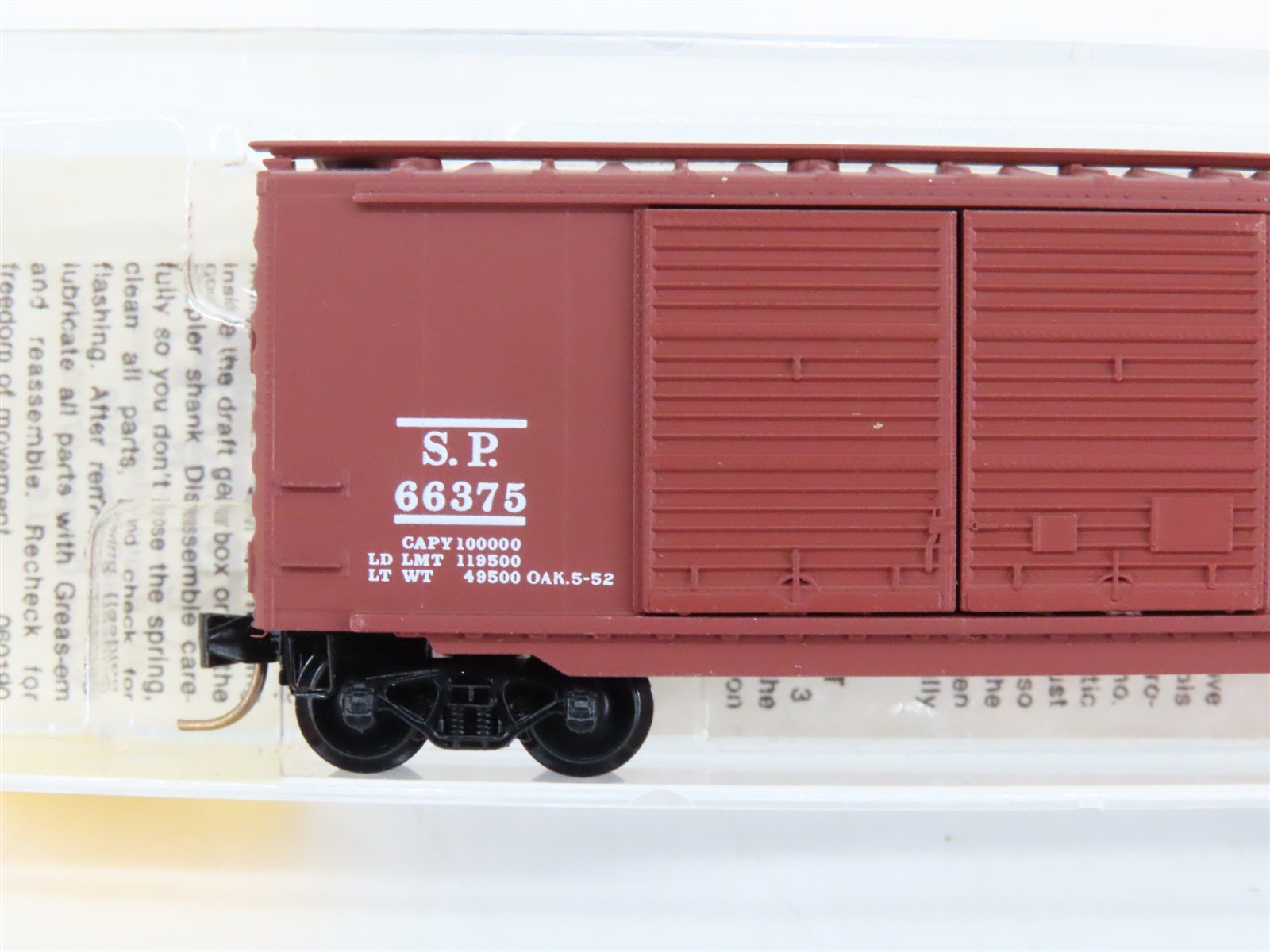 N Scale Micro-Trains 23020 SP Southern Pacific 40' Double Door Box Car 66375 RTR