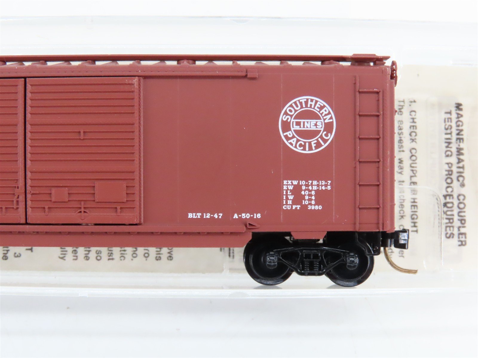 N Scale Micro-Trains 23020 SP Southern Pacific 40' Double Door Box Car 66375 RTR