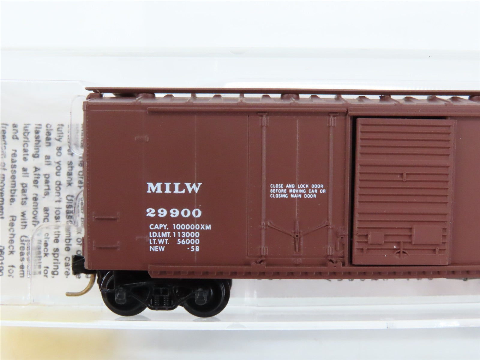 N Scale Micro-Trains 22180 MILW Milwaukee Road 40' Box Car 29900 RTR