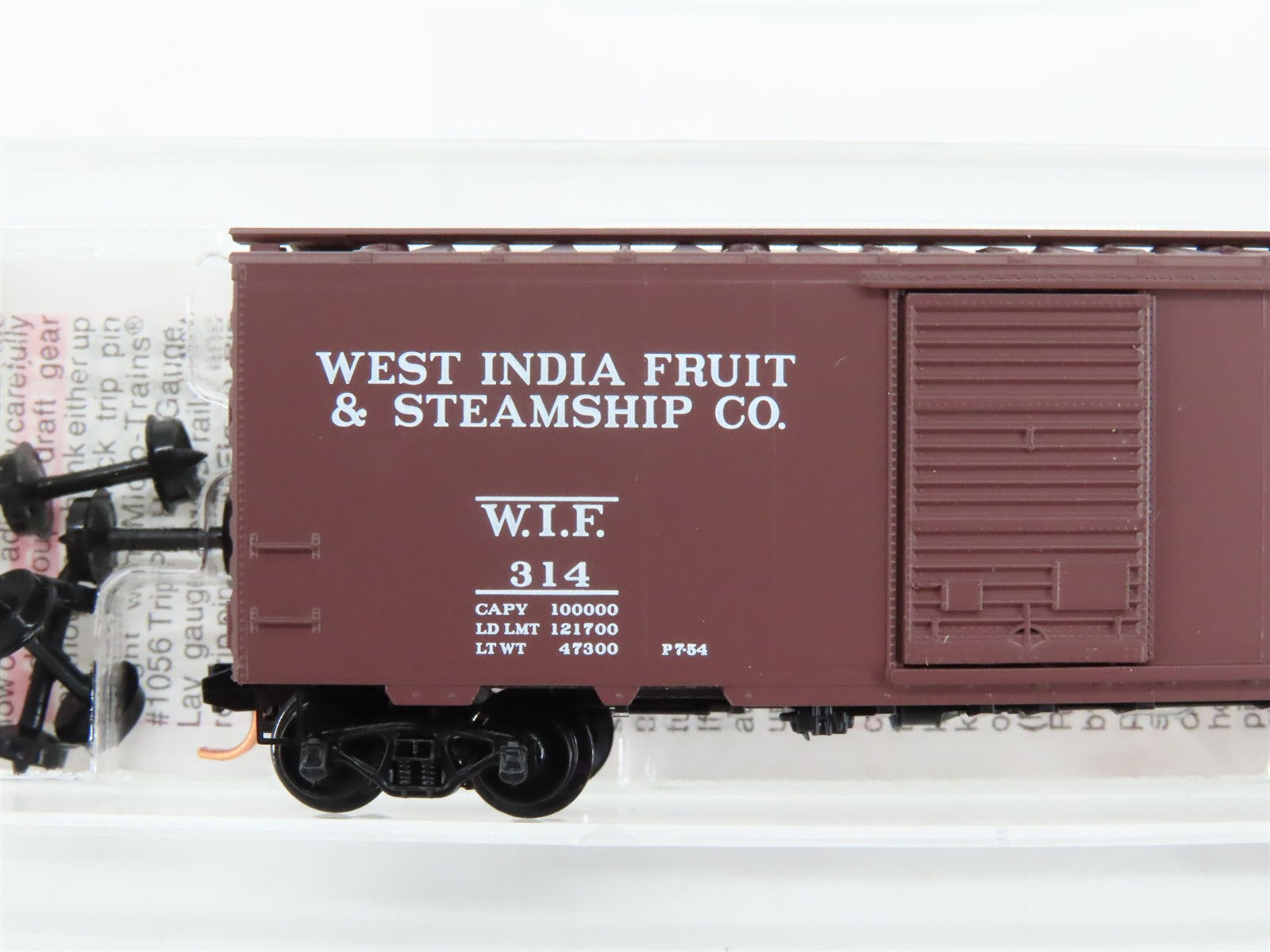 N Scale Micro-Trains 20370 WIF West India Fruit & Steamship 40' Box Car 314 RTR