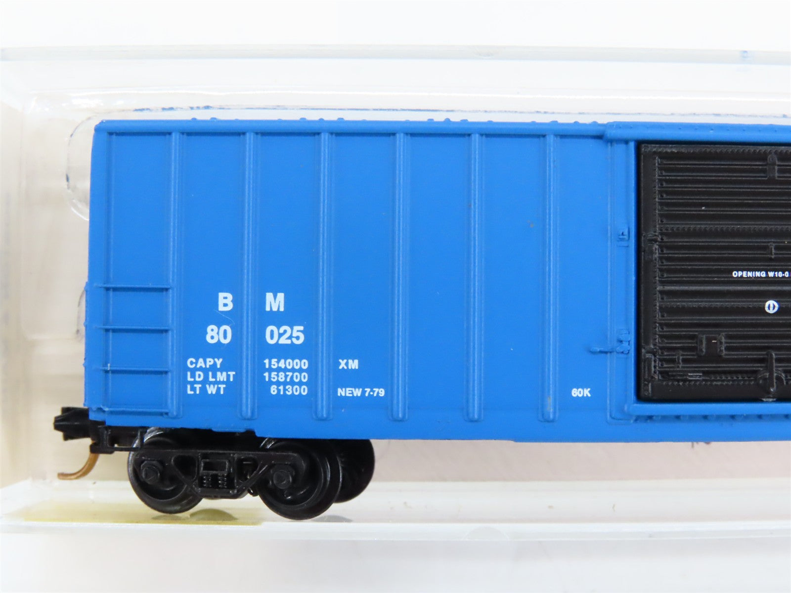 N Scale Kadee / Micro-Trains Line 25240 BM Boston & Maine 50' Box Car 80025 RTR