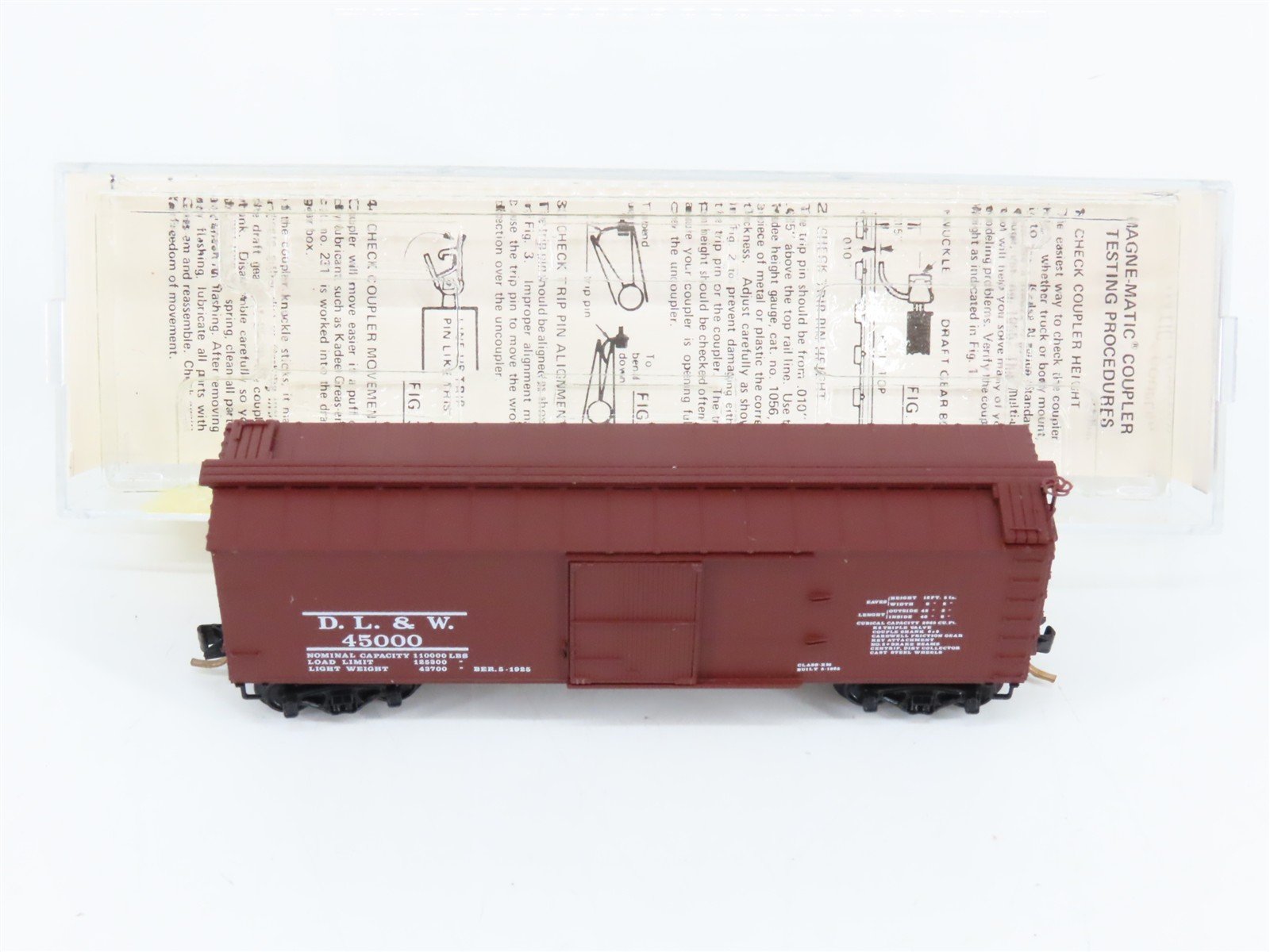 N Scale Micro-Trains 39070 DLW Delaware, Lackawanna & Western 40' Box Car RTR
