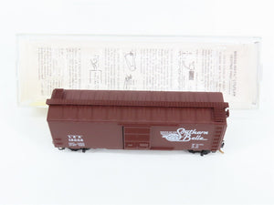 N Scale Micro-Trains 20540 L&A Louisiana & Arkansas 40' Box Car 15008 RTR