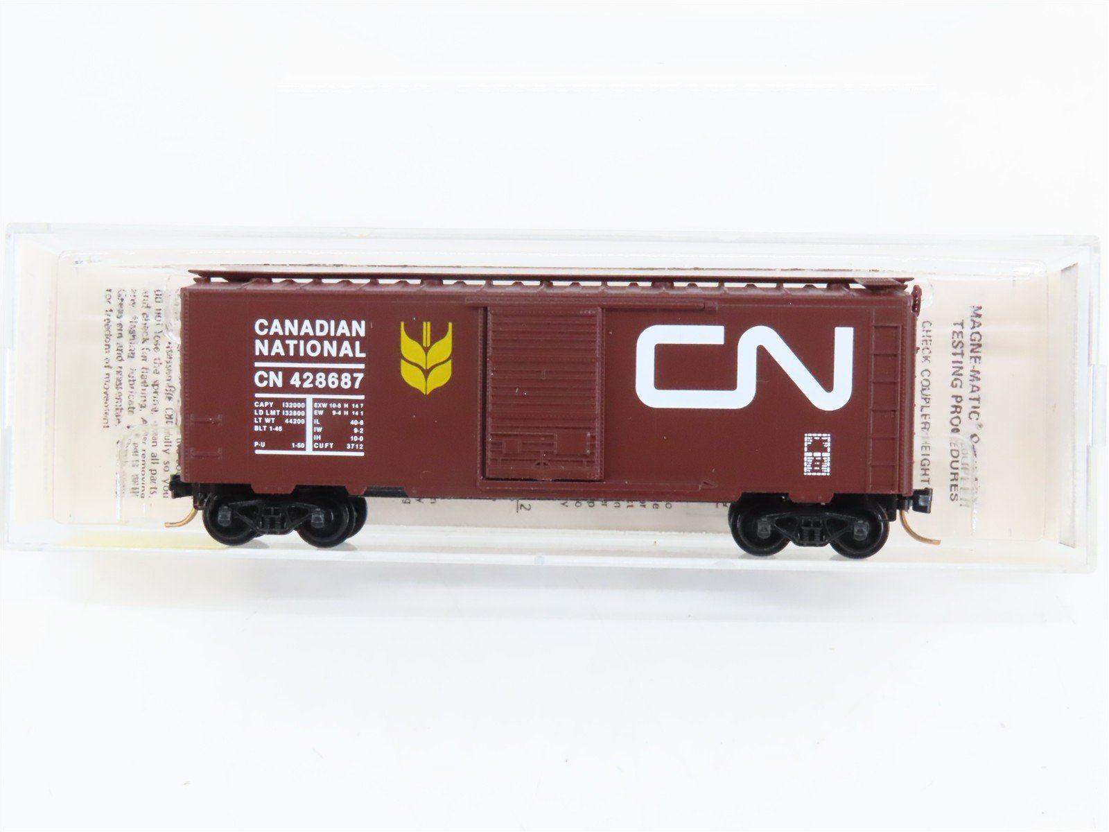 N Scale Micro-Trains 20550 CN Canadian National 40' Box Car 428687 RTR