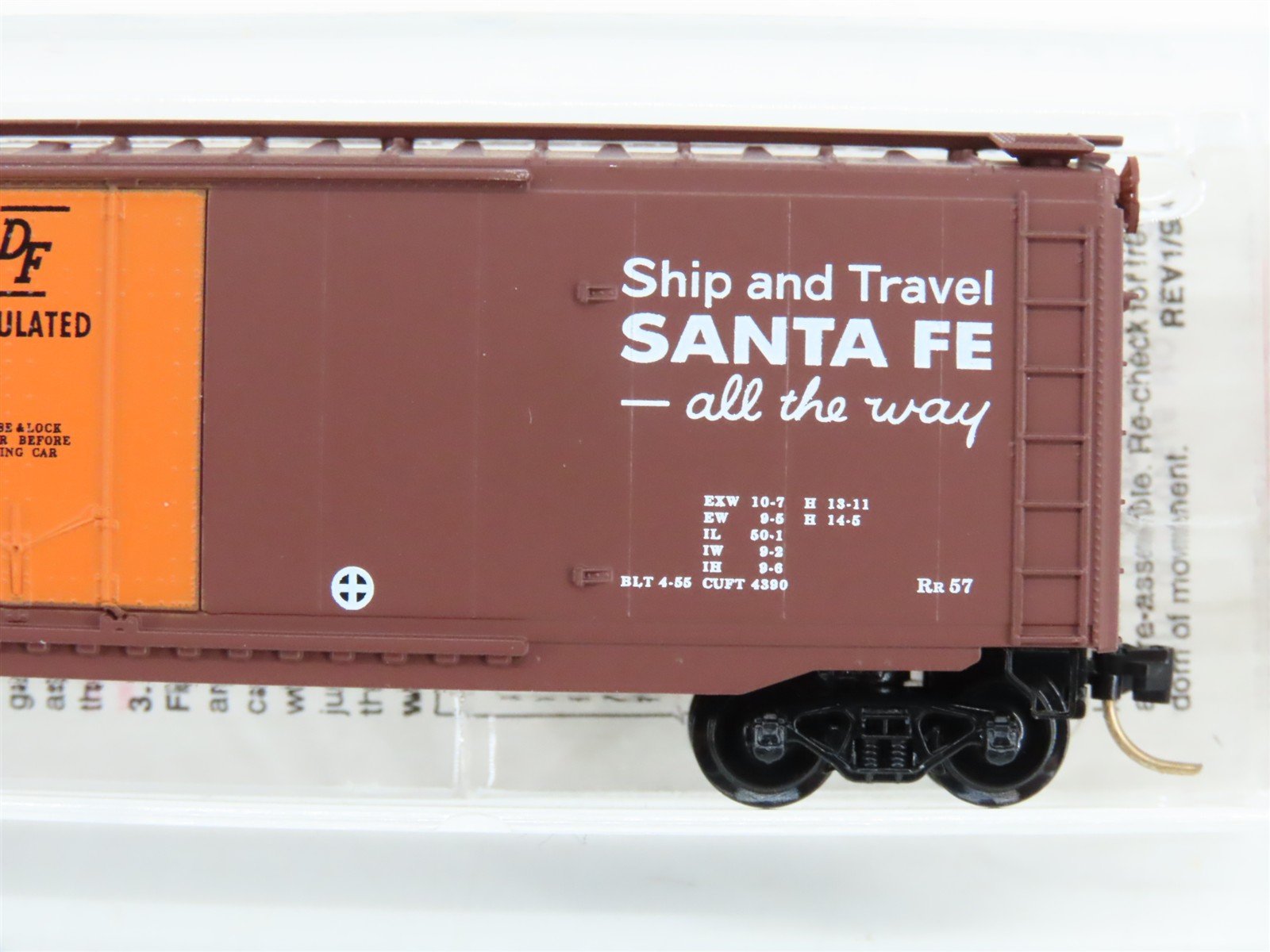 N Scale Micro-Trains 32050/4 ATSF Santa Fe 50' Plug Door Box Car 6181 RTR