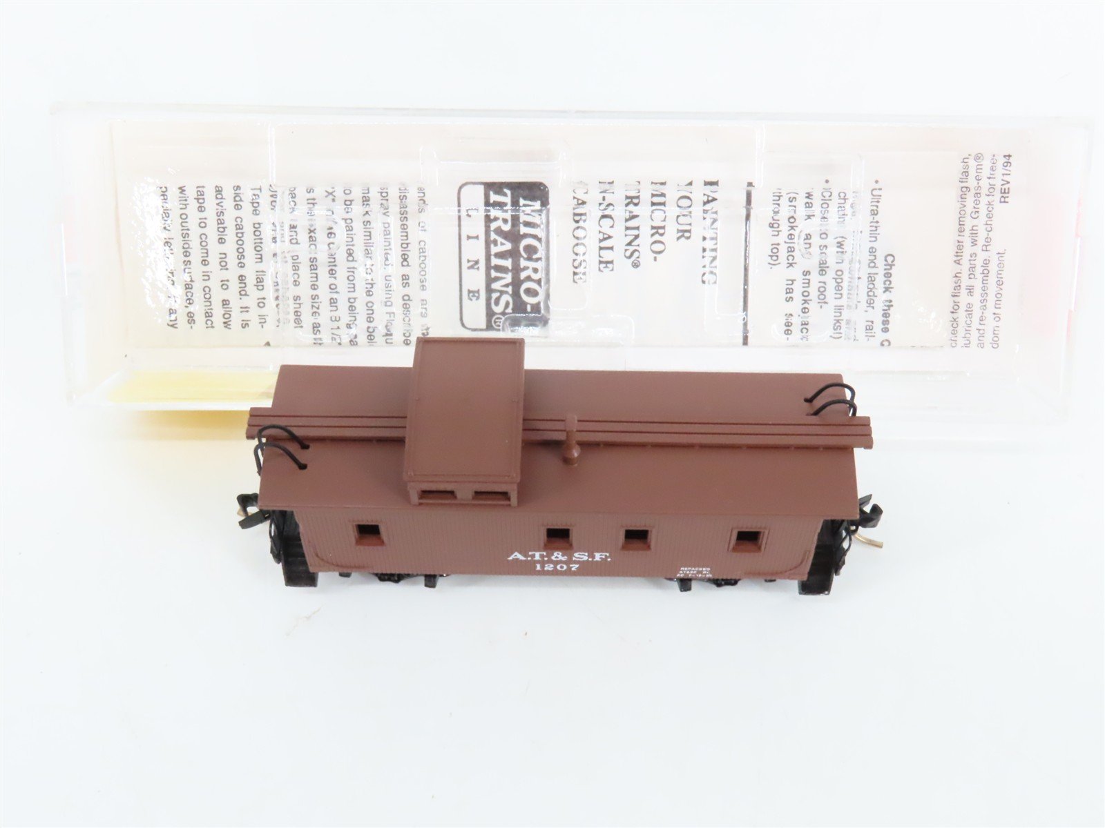 N Scale Micro-Trains 51100 ATSF Santa Fe 34' Wood Sheathed Caboose 1207 RTR