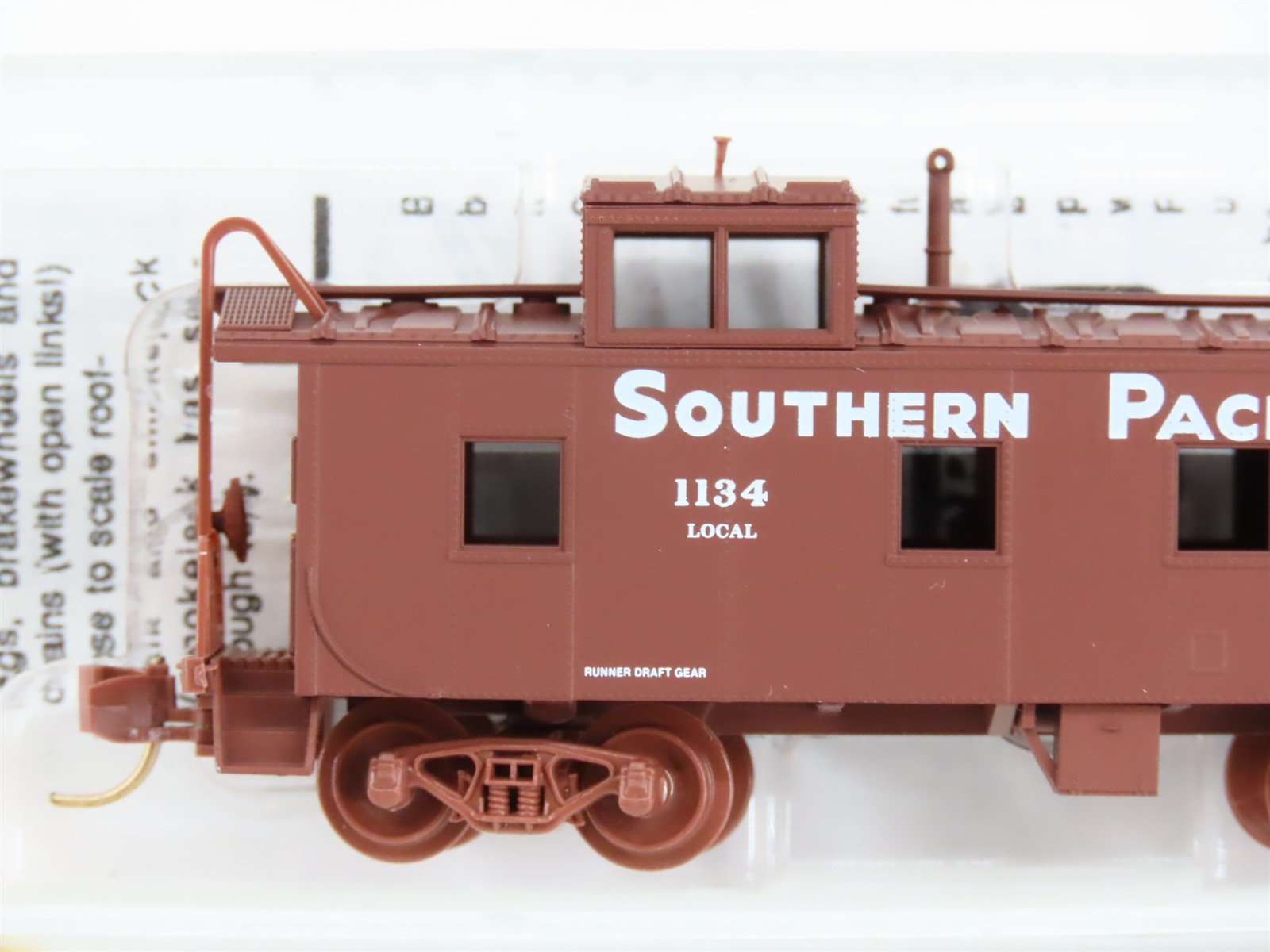N Scale Micro-Trains 100050 Southern Pacific 36' Riveted Steel Side Caboose RTR