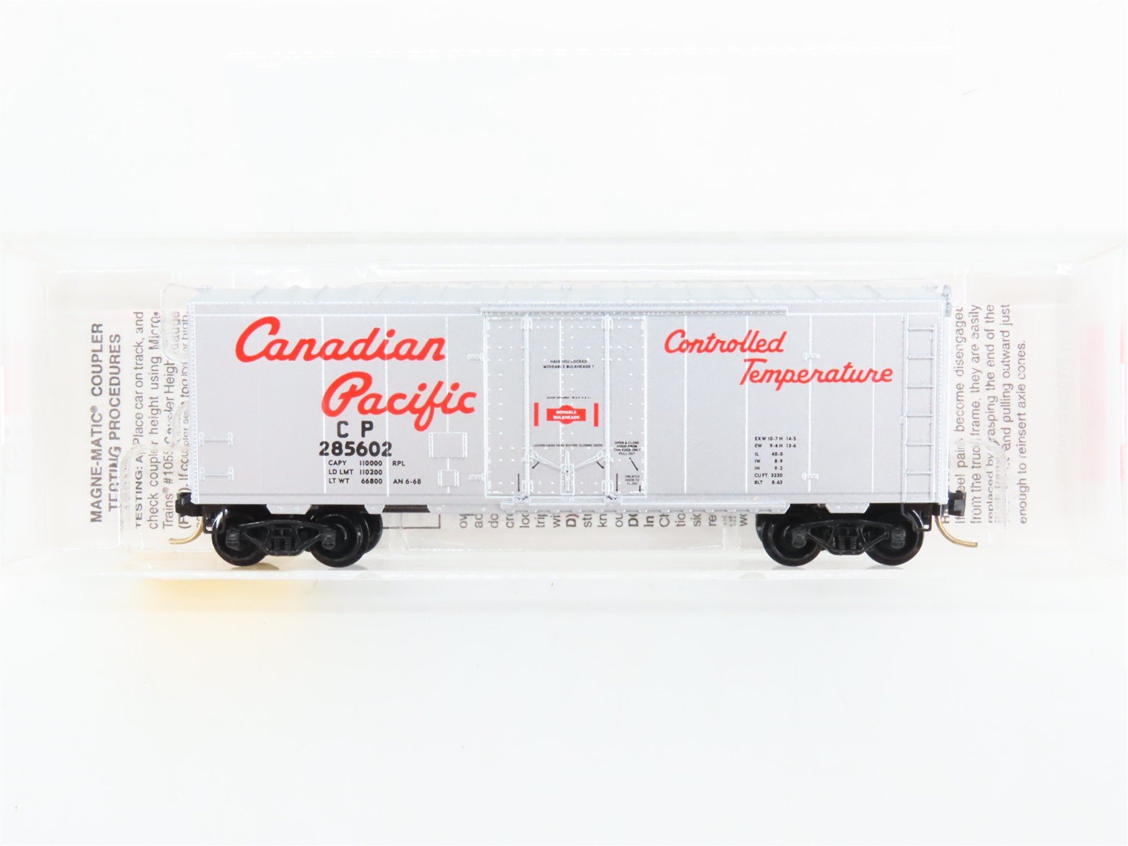 N Scale Micro-Trains 74040/2 CP Canadian Pacific 40' Plug Door Box Car RTR