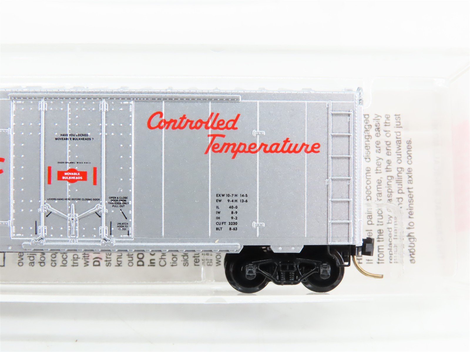 N Scale Micro-Trains 74040/2 CP Canadian Pacific 40' Plug Door Box Car RTR