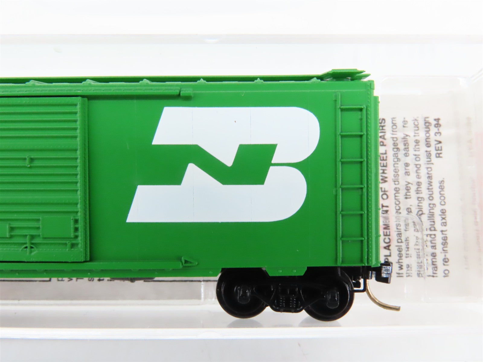 N Scale Micro-Trains 20306/1 BN Burlington Northern 40' Box Car 189286 RTR