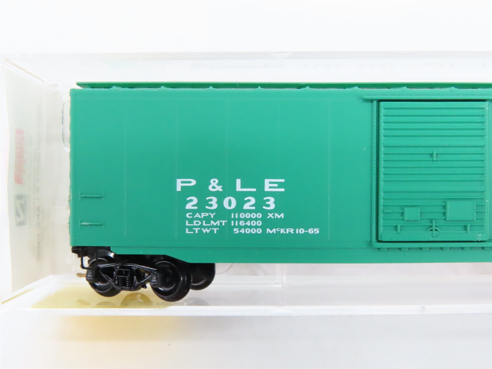 N Scale Micro-Trains 31050 PLE Pittsburgh & Lake Erie 50' Box Car 23023 RTR