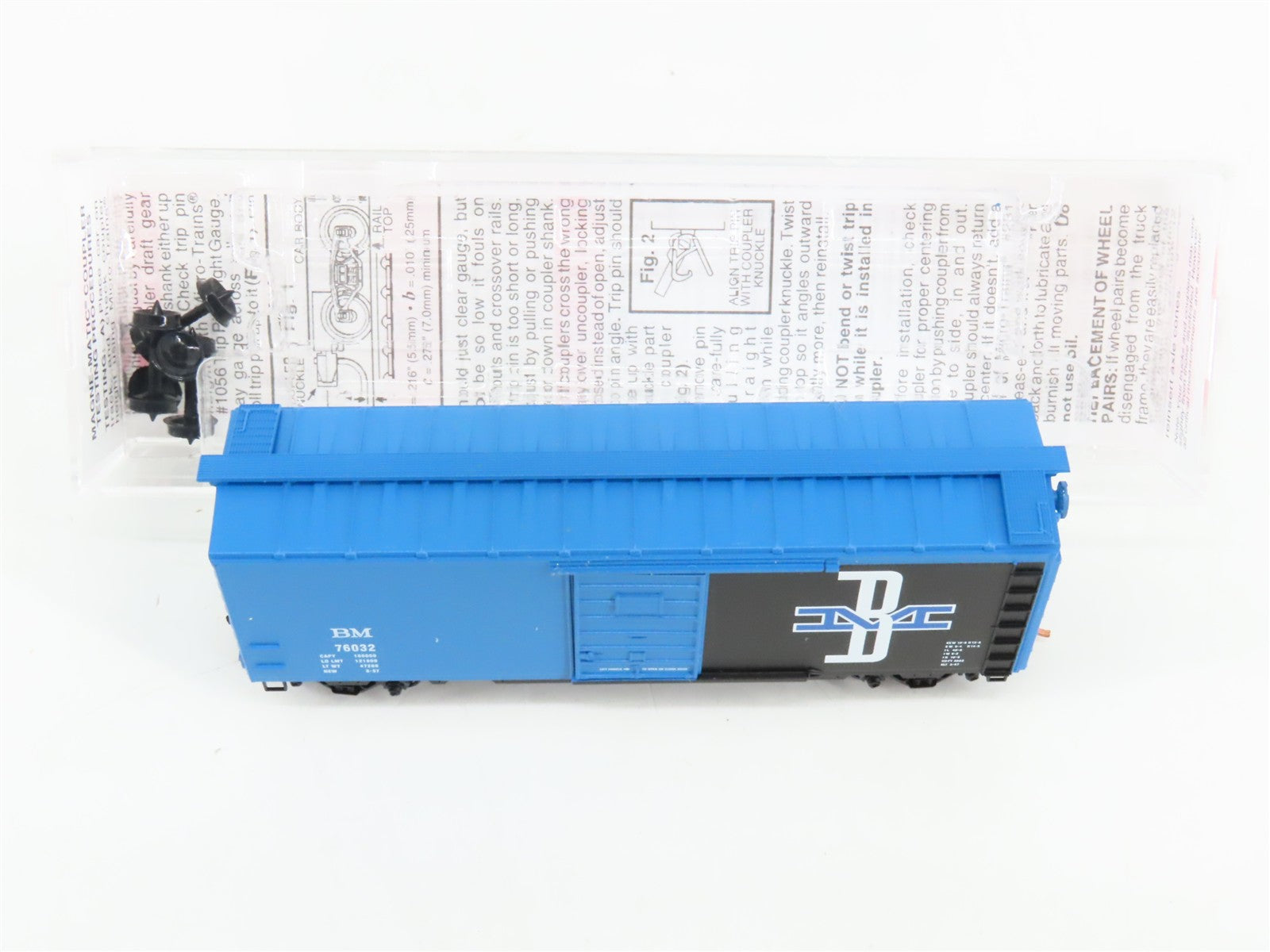 N Scale Micro-Trains 02000696 BM Boston & Maine 40' Box Car 76032 RTR