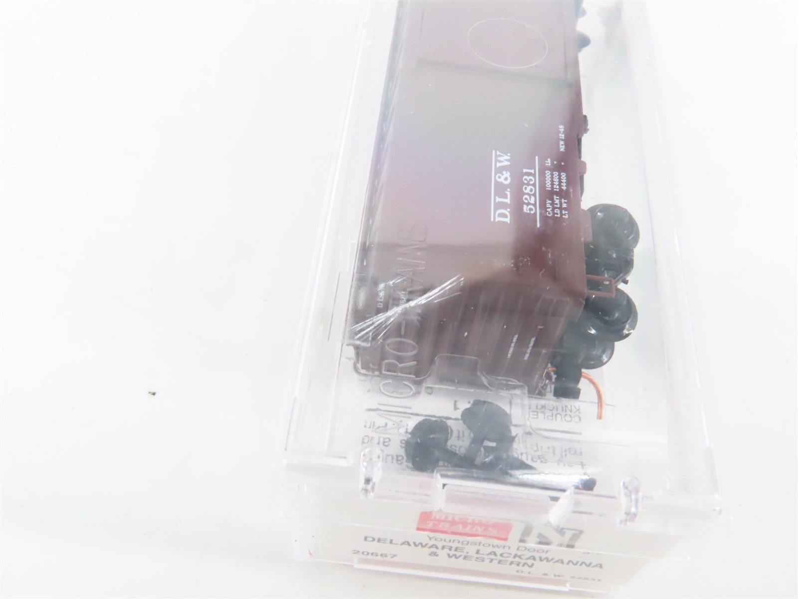 N Scale Micro-Trains 20667 DL&W Delaware, Lackawanna & Western 40' Box Car RTR