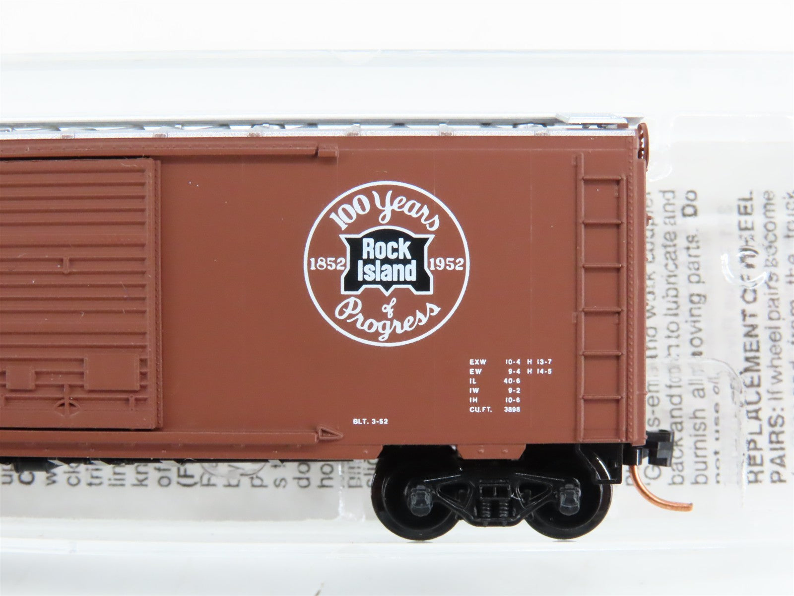 N Scale Micro-Trains 20700 RI Rock Island 40' Box Car 23220 RTR