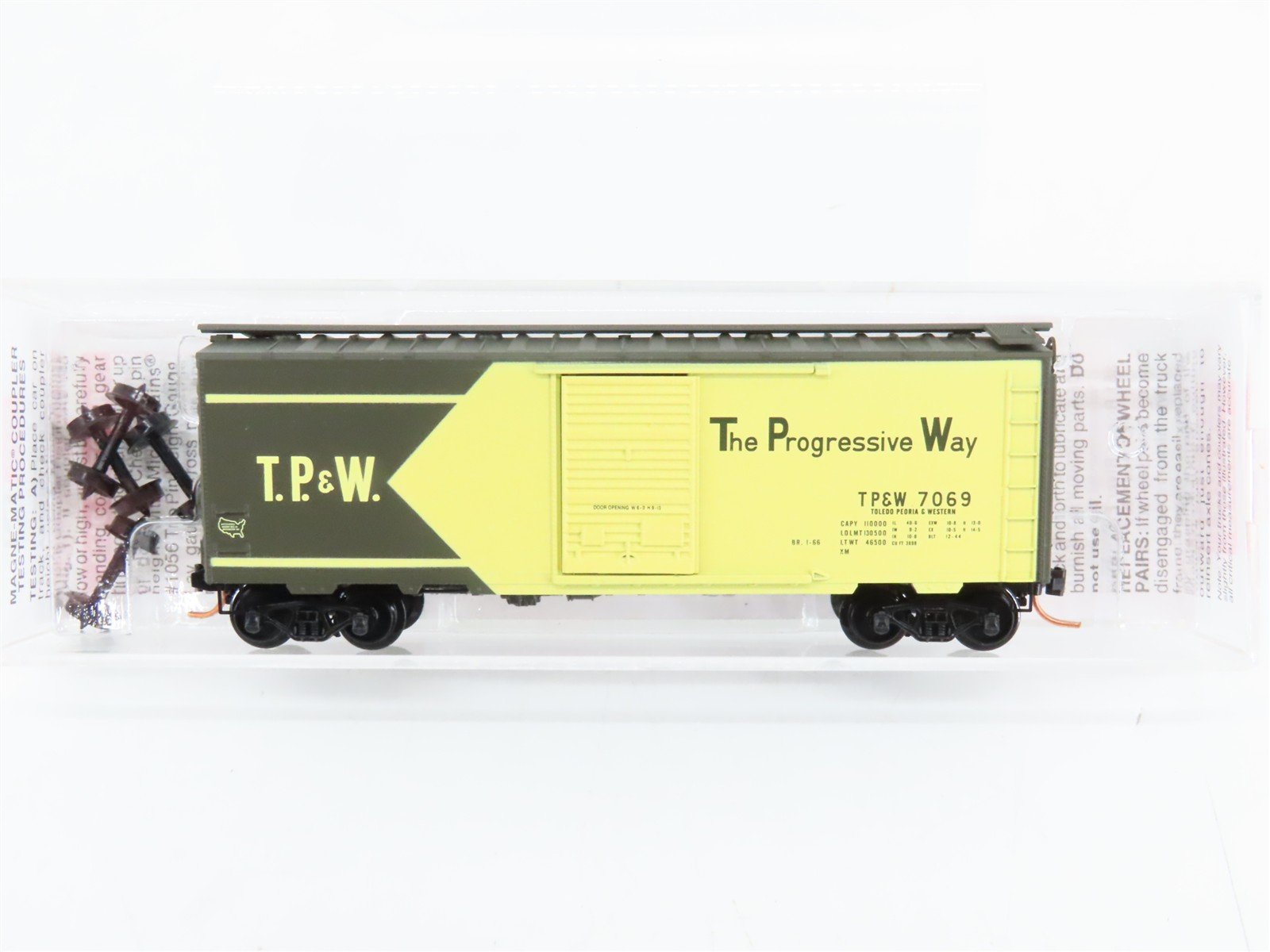 N Scale Micro-Trains 02000716 TP&W Toledo, Peoria & Western 40' Box Car 7069 RTR