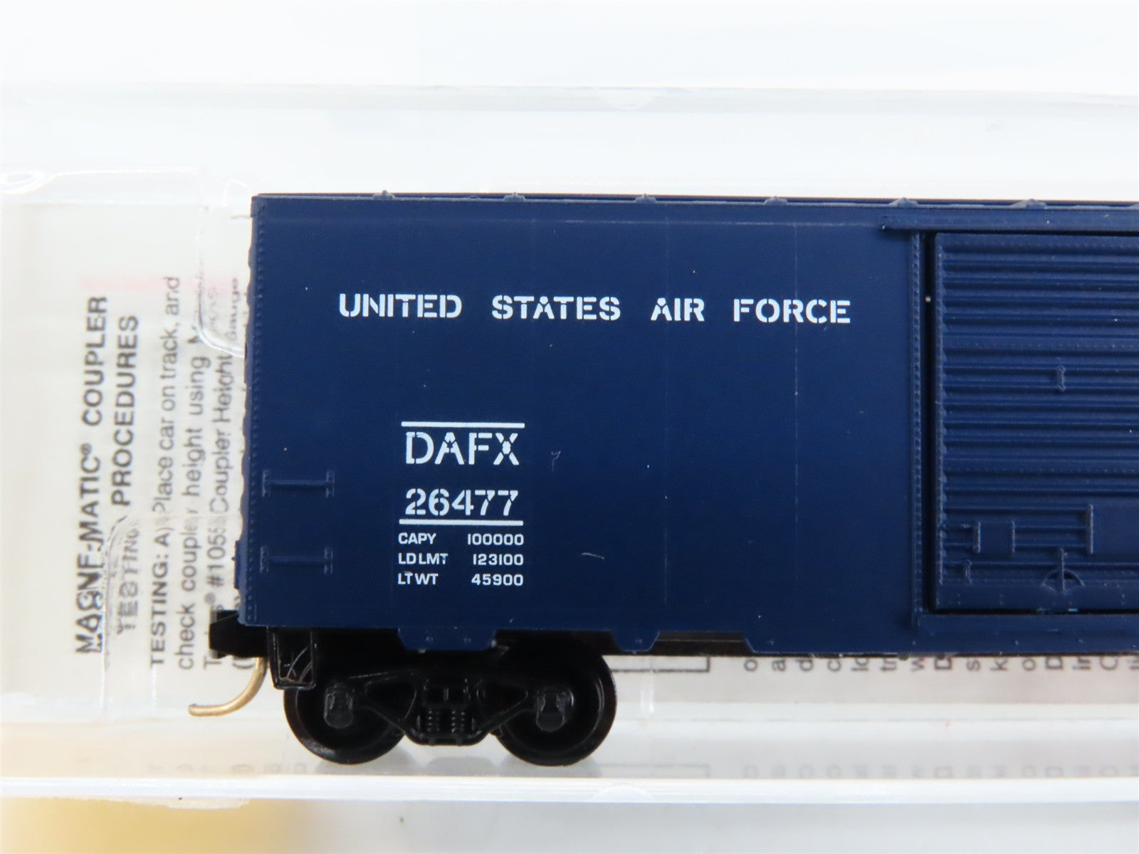 N Scale Micro-Trains 20446 DAFX United States Air Force 40' Box Car 26477 RTR