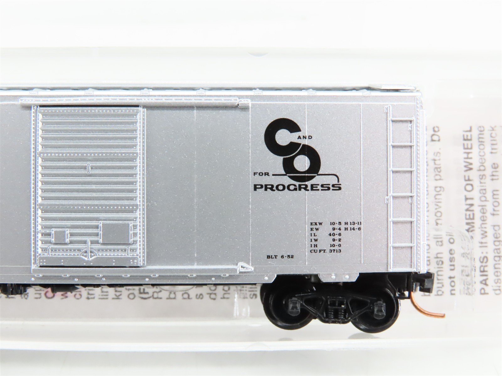 N Scale Micro-Trains 20820 C&O Chesapeake & Ohio 40' Box Car 2908 RTR