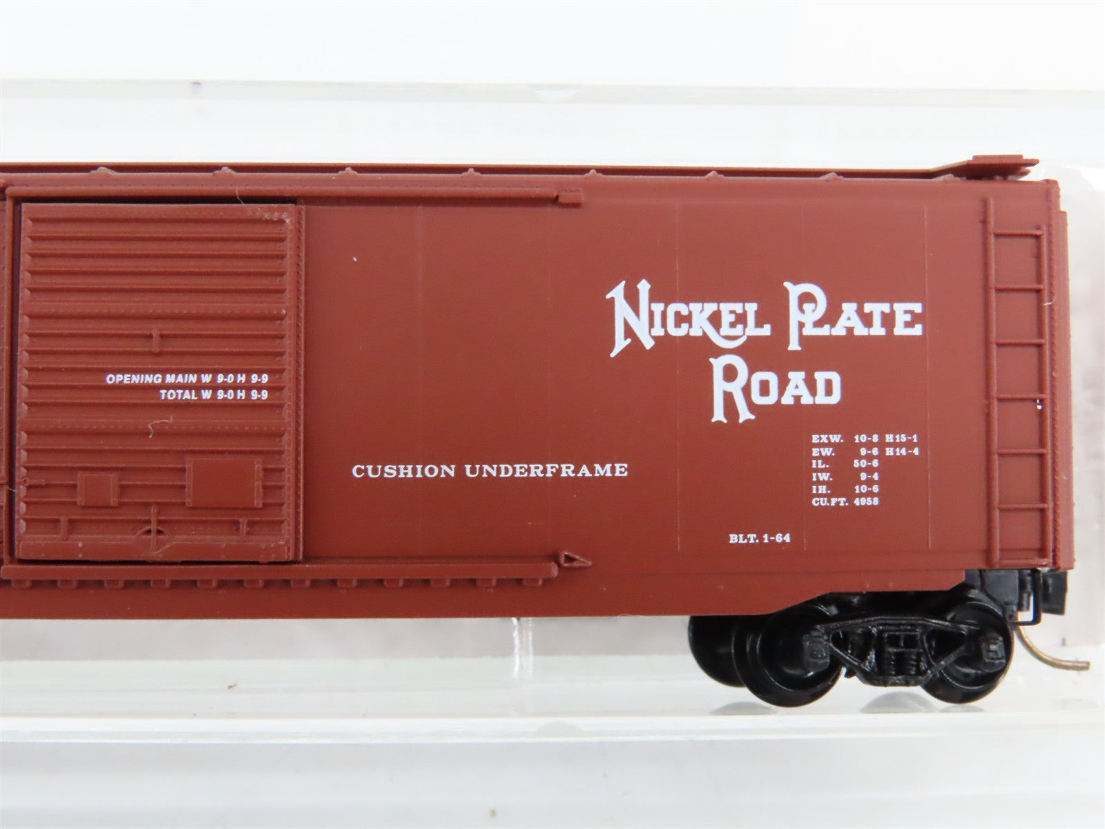 N Scale Micro-Trains 33110 NKP Nickel Plate Road 50' Box Car 81039 RTR
