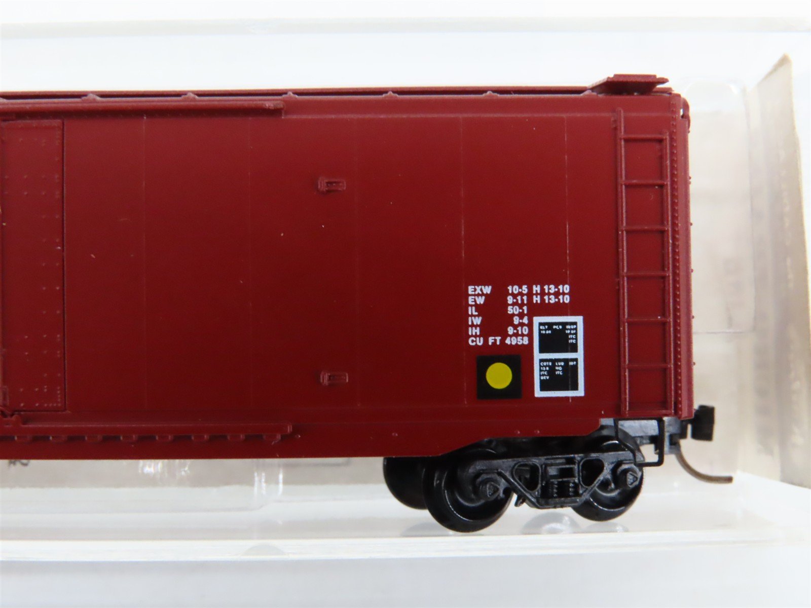 N Scale Micro-Trains 32270 ITC Illinois Terminal 50' Plug Door Box Car 7234 RTR