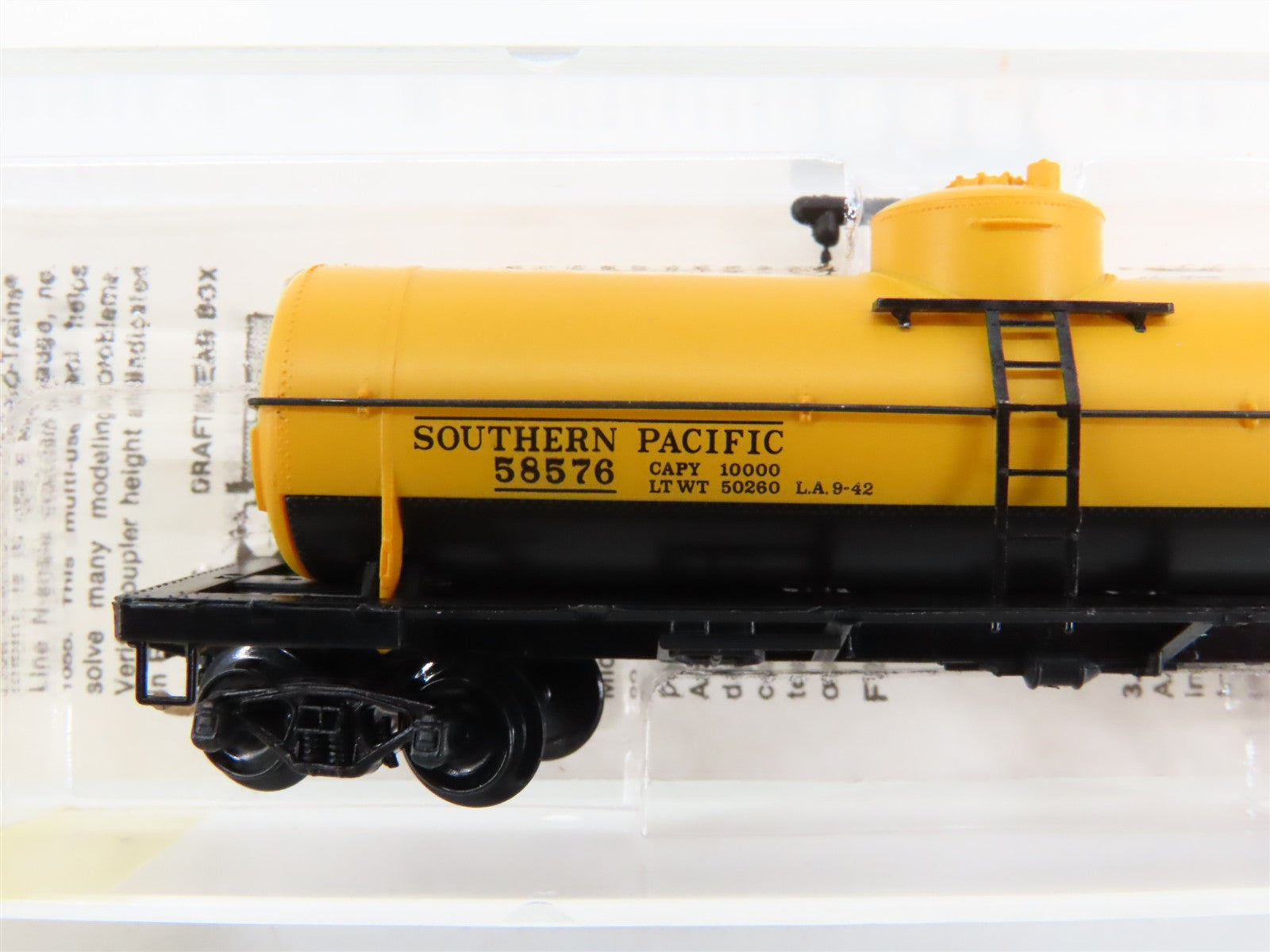 N Scale Micro-Trains 65260 SP Southern Pacific 39' Single Dome Tank Car RTR