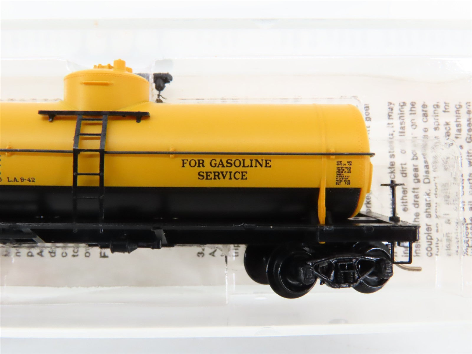 N Scale Micro-Trains 65260 SP Southern Pacific 39' Single Dome Tank Car RTR