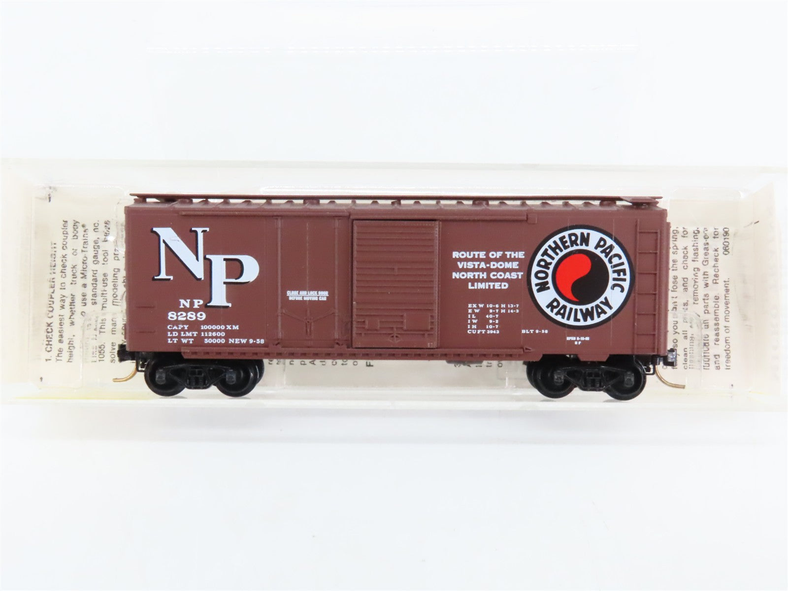 N Scale Micro-Trains 22040 NP Northern Pacific 40' Box Car 8289 RTR