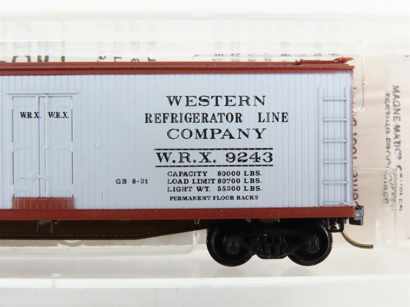 N Scale Micro-Trains 49310 Green Bay & Western 40' Dbl. Wood-Sheathed Reefer RTR