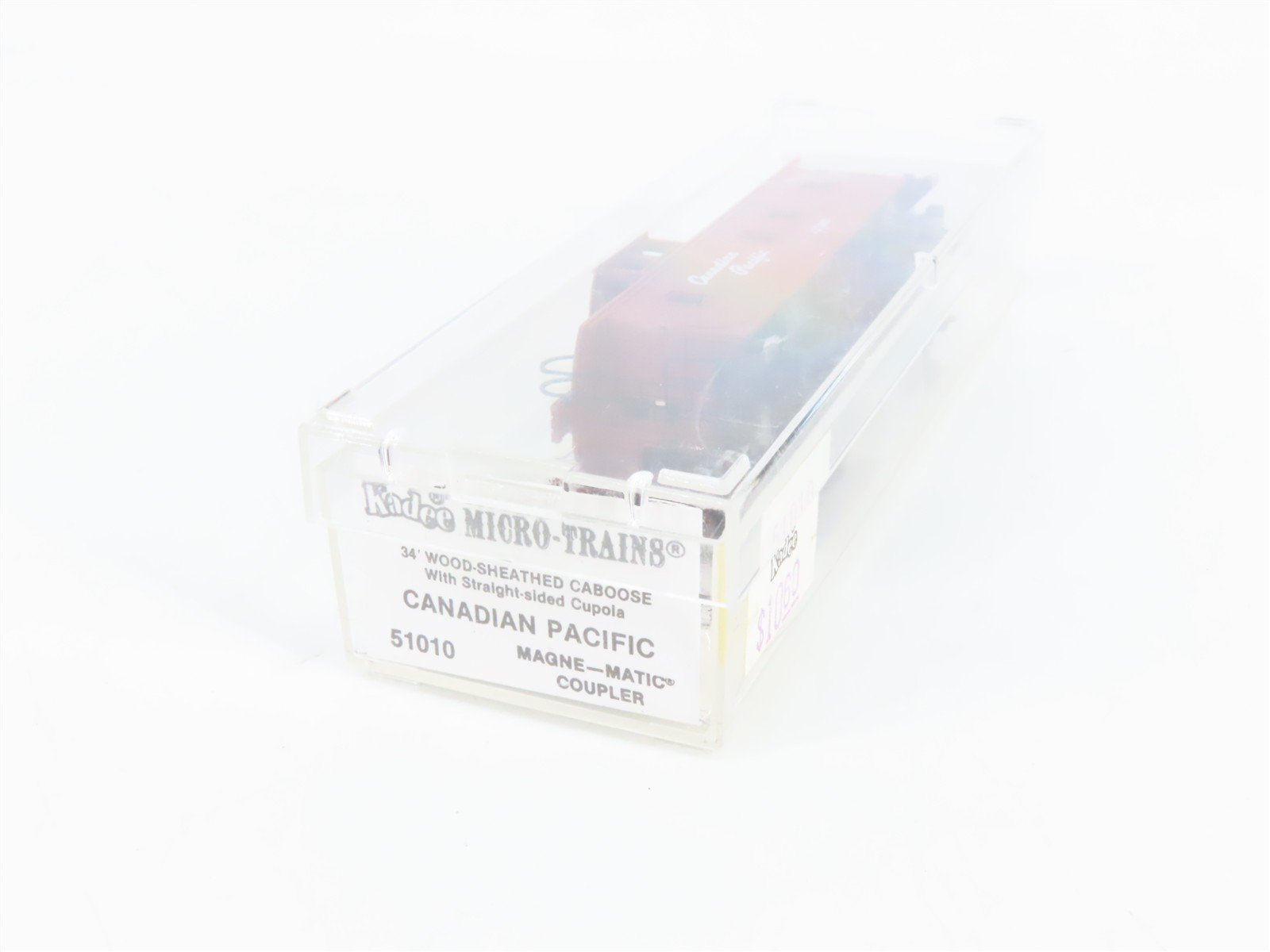 N Scale Micro-Trains 51010 CP Canadian Pacific 34' Wood-Sheathed Caboose RTR