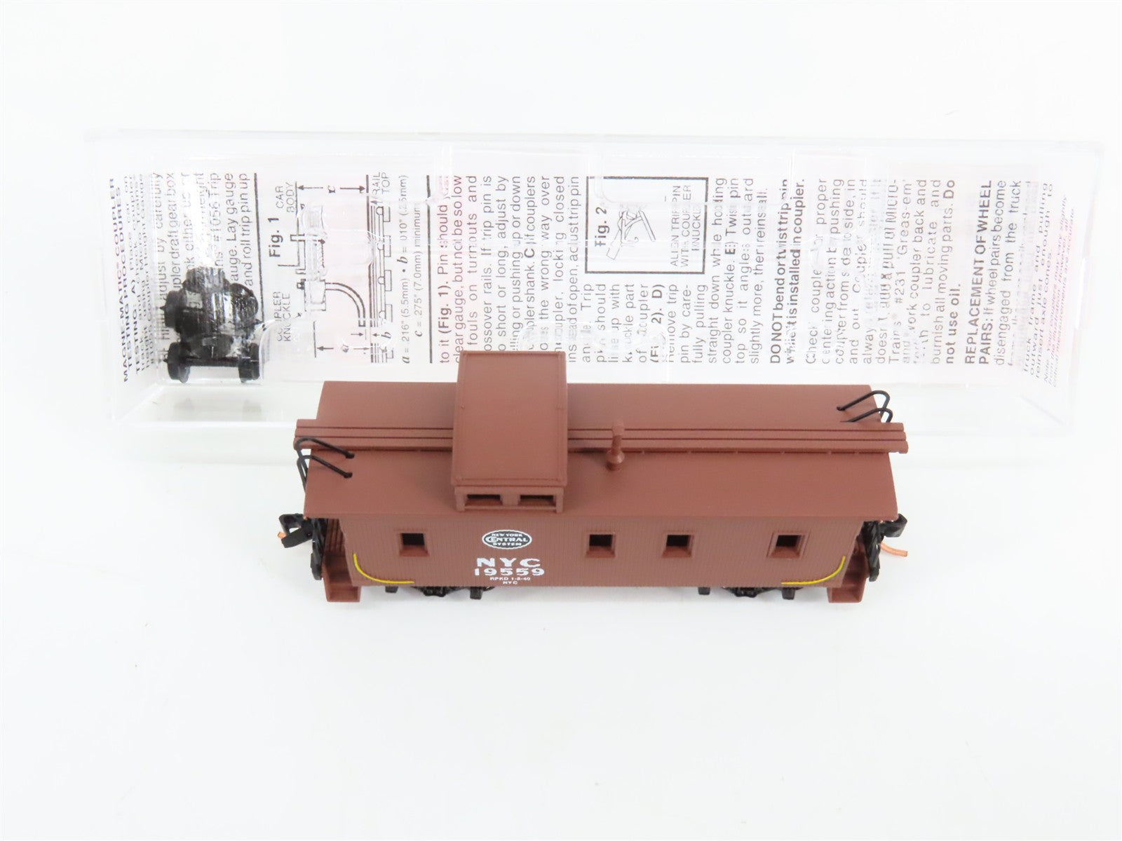 N Scale Micro-Trains 51080 New York Central 34' 34' Wood-Sheathed Caboose RTR