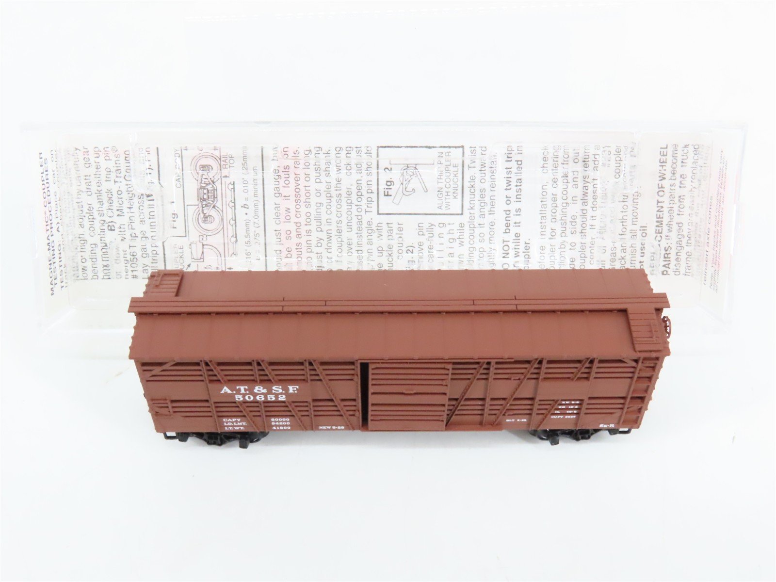 N Scale Micro-Trains 35080 Atchison, Topeka & Santa Fe 40' Stock/Cattle Car RTR