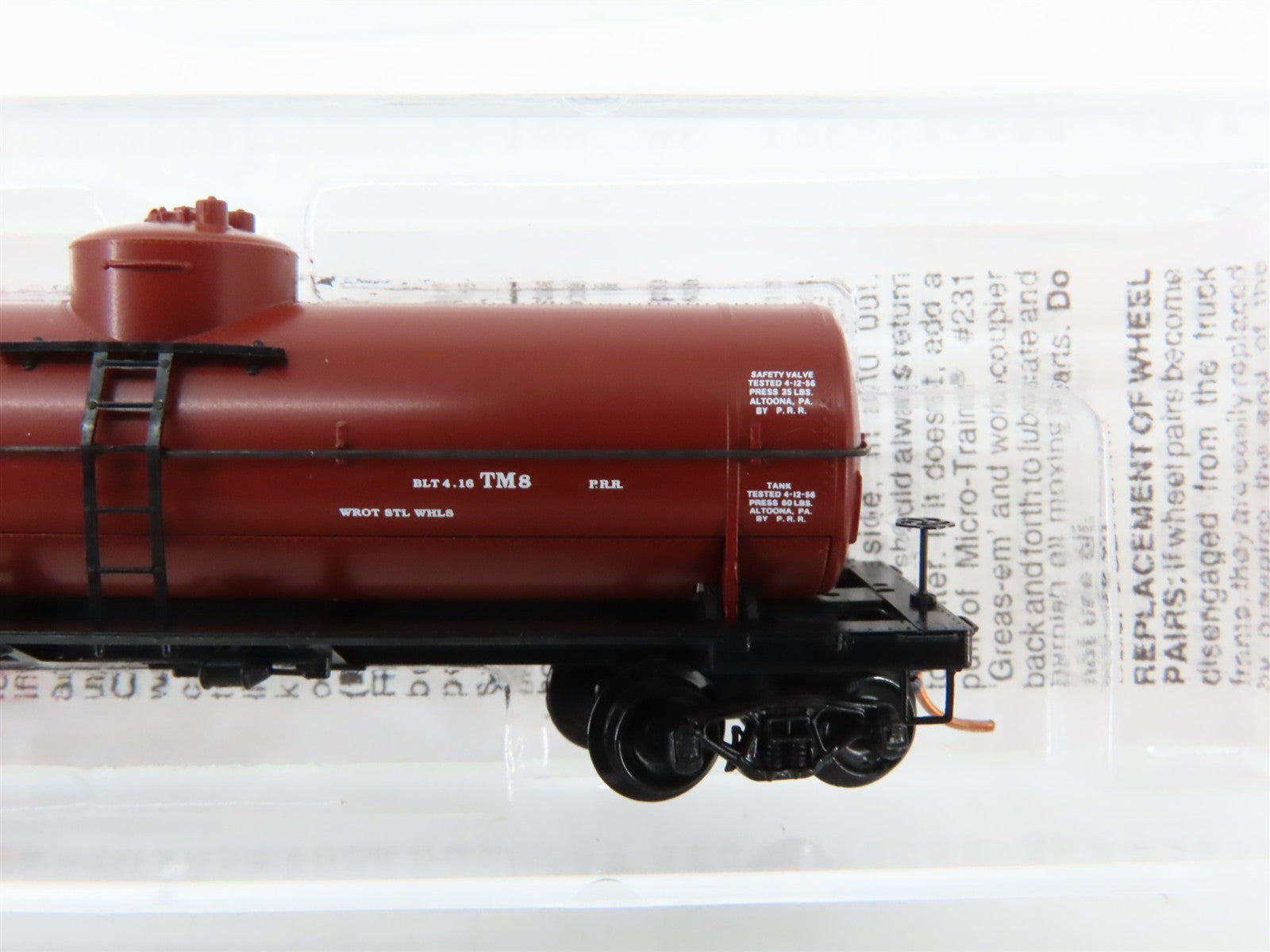 N Scale Micro-Trains 65230 PRR Pennsylvania Railroad 39' Tank Car 498651 RTR