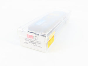 N Scale Micro-Trains 32360 MR Model Railroader 50' Plug Door Box Car 346599 RTR
