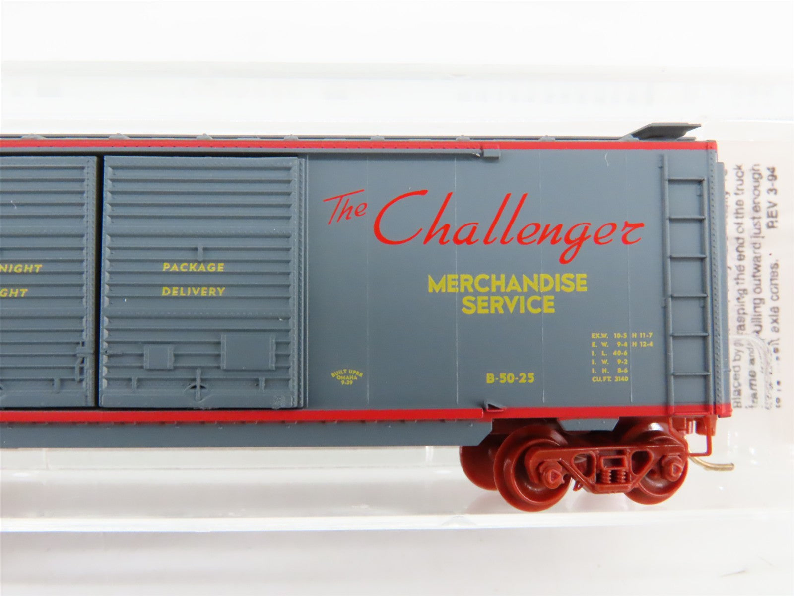 N Scale Micro-Trains 23230 UP Union Pacific 40' Double Door Box Car 9147 RTR